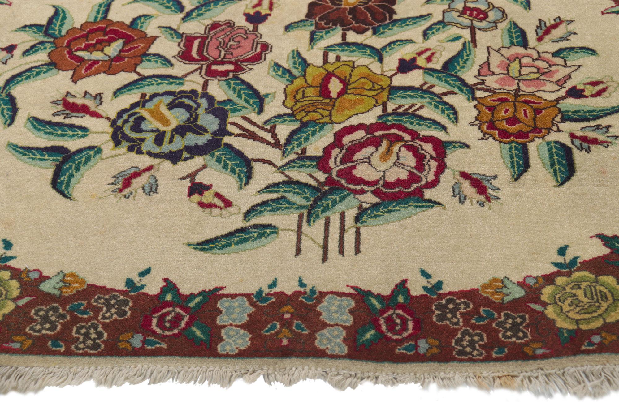 Persiano 1950's Persian Tabriz Rug with Traditional Style in vendita