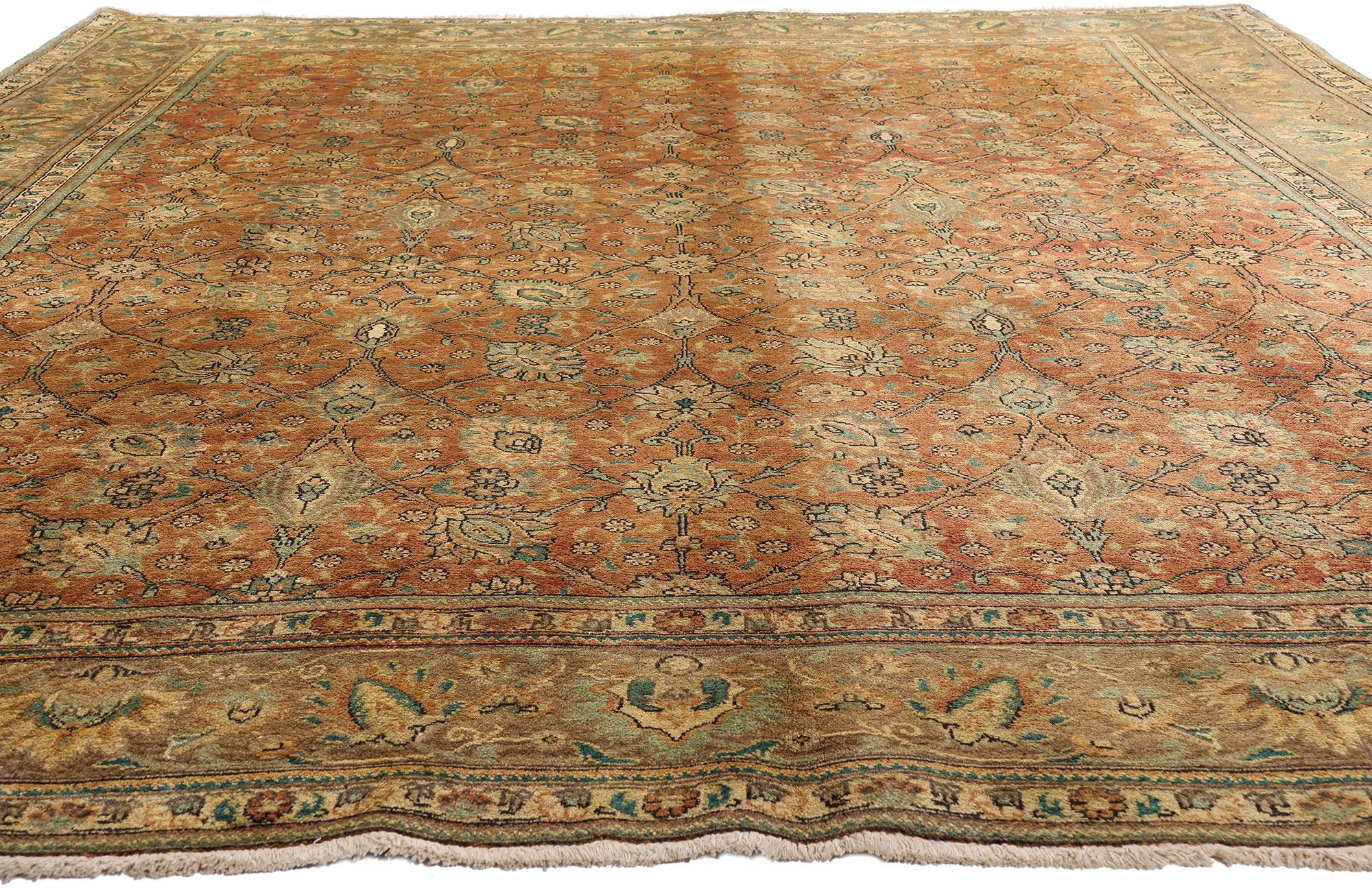 Annodato a mano Tappeto persiano Tabriz vintage con stile tradizionale in vendita