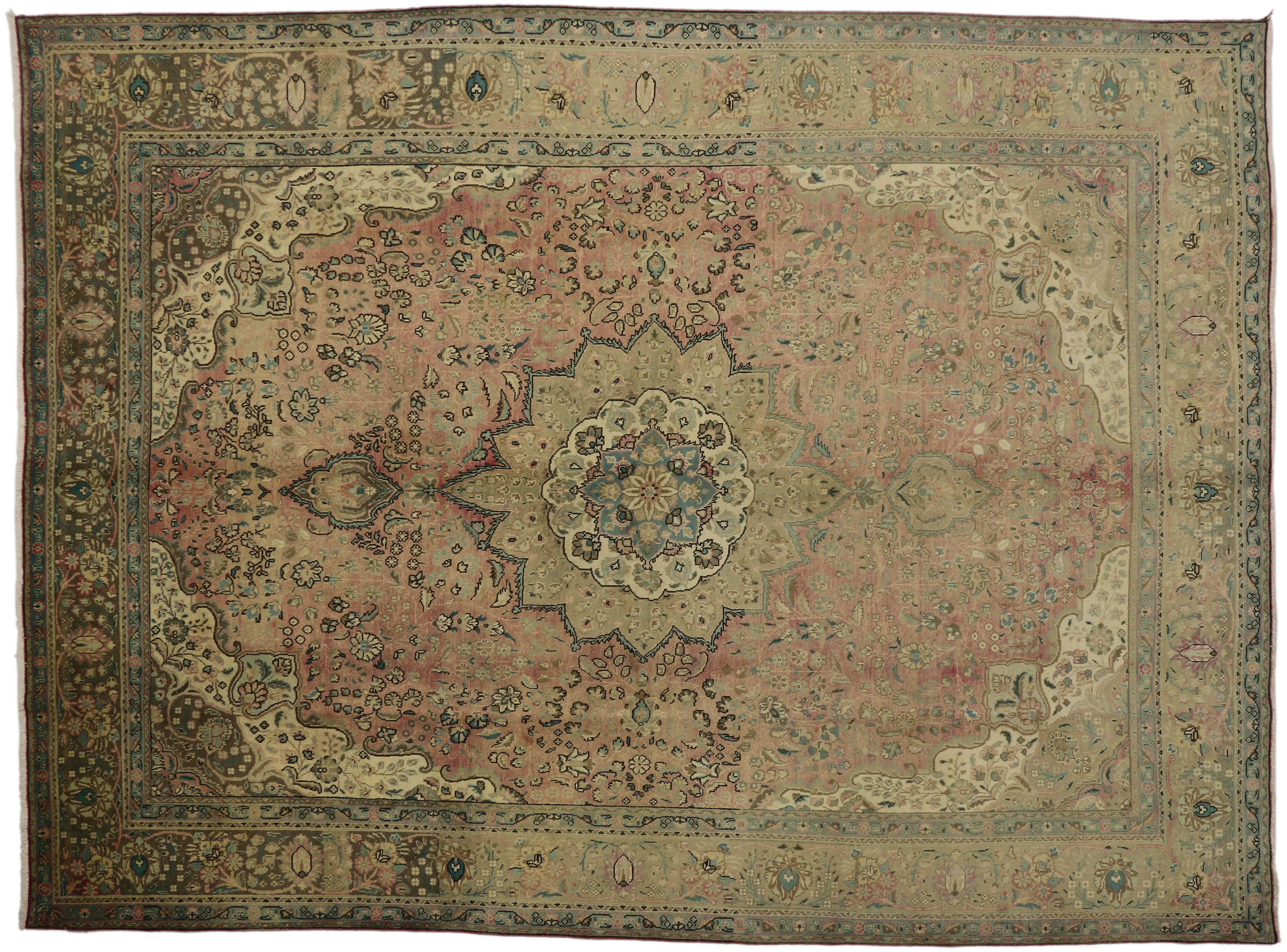 Persischer Täbriz-Teppich im traditionellen Stil im Zustand „Gut“ im Angebot in Dallas, TX