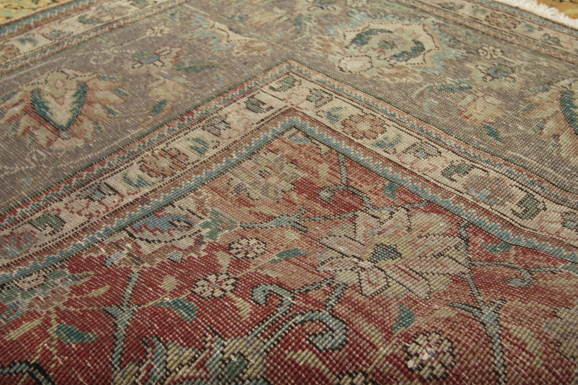 Persischer Tabriz-Teppich im traditionellen Stil (20. Jahrhundert) im Angebot