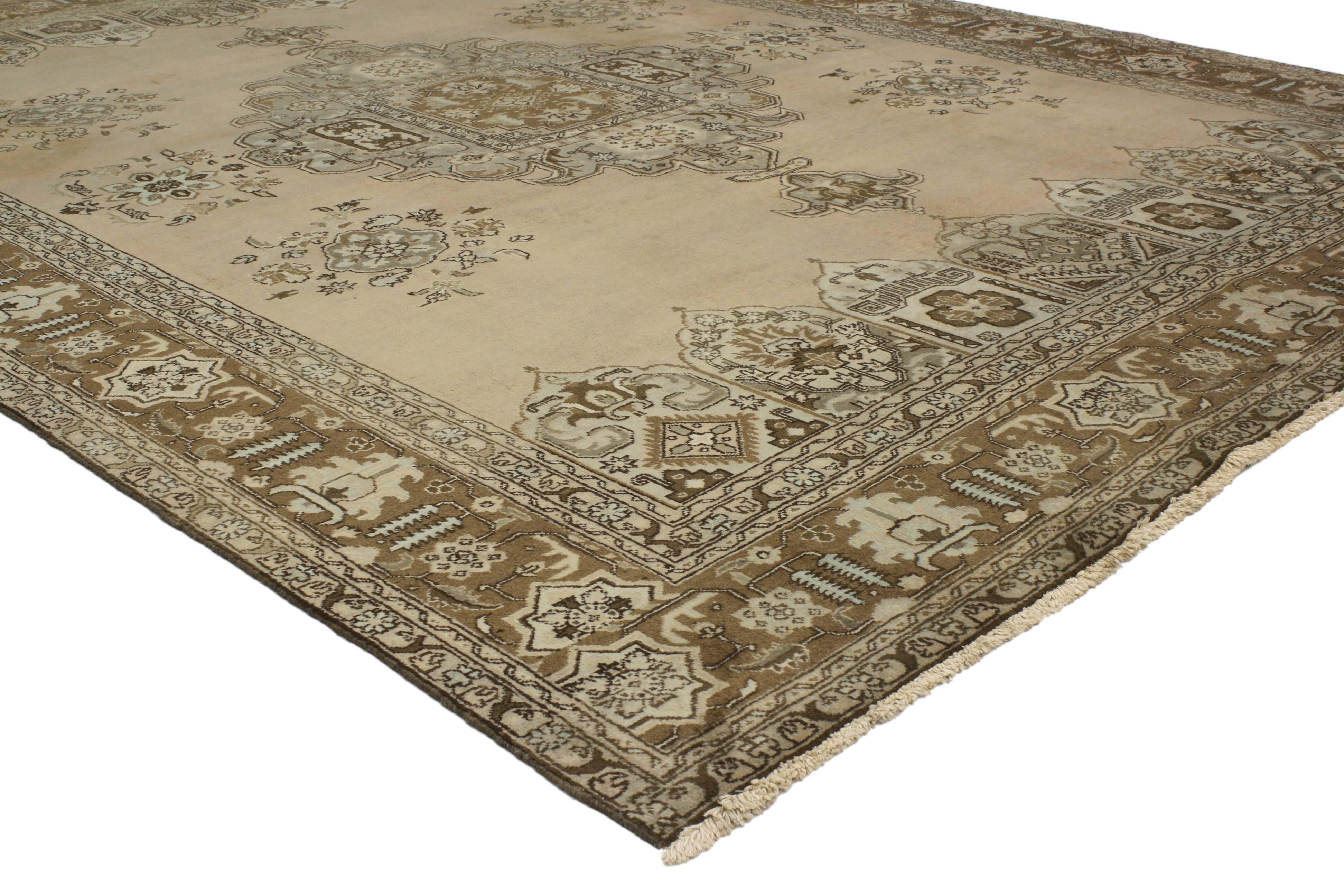 Wool Vintage Persian Tabriz Rug with Traditional Style For Sale