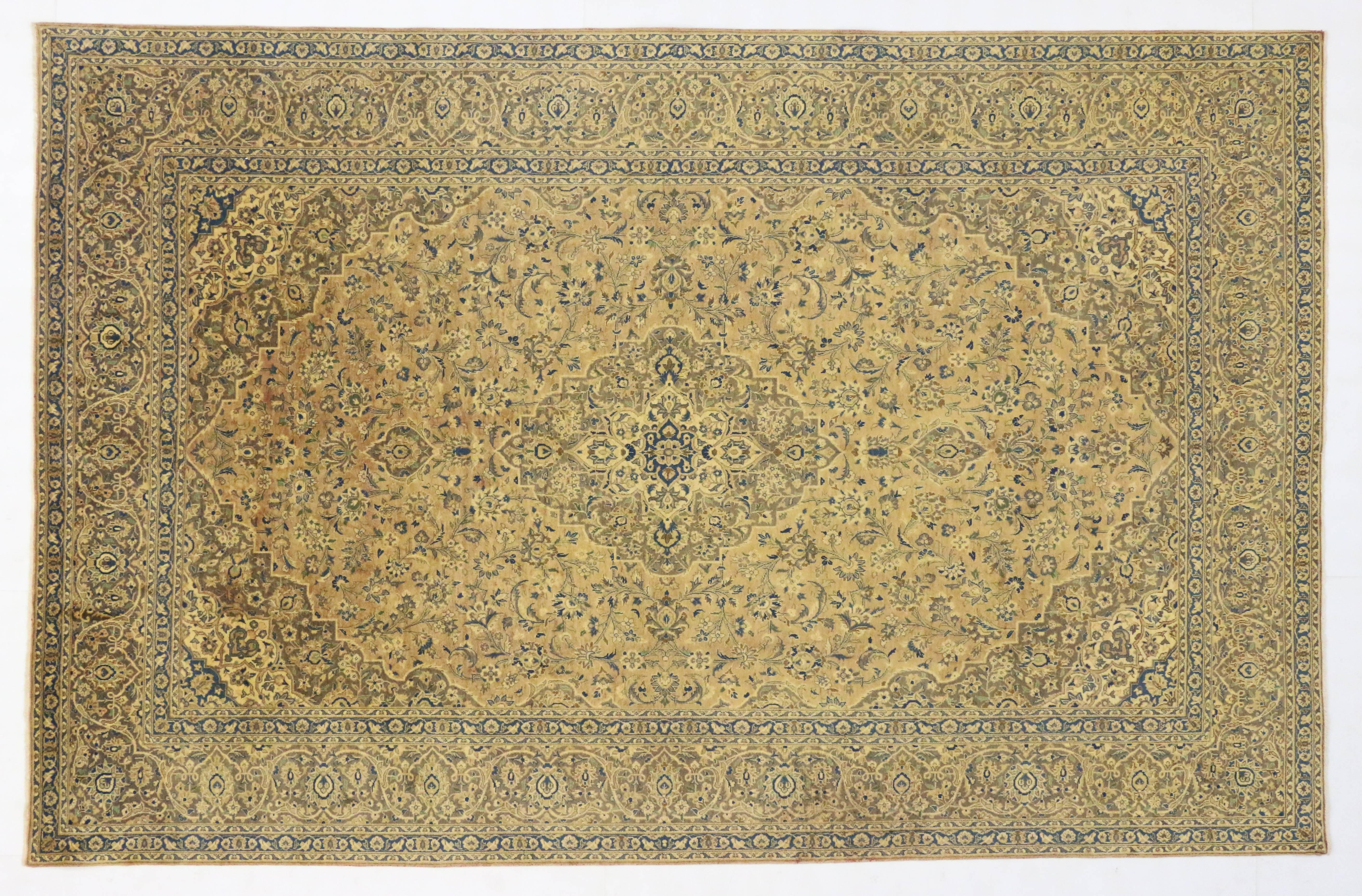 Vintage Persian Tabriz Rug with Traditional Style For Sale 1