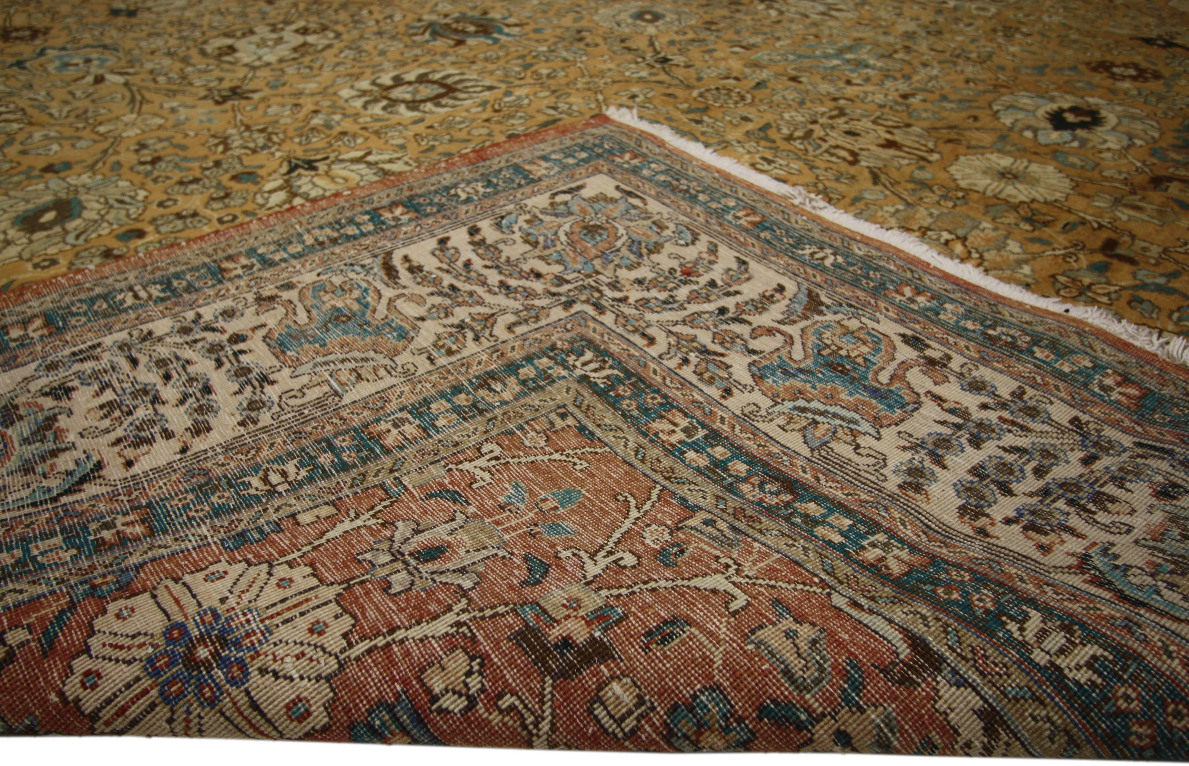20th Century Vintage Persian Tabriz Rug with Traditional Style in Light Colors For Sale