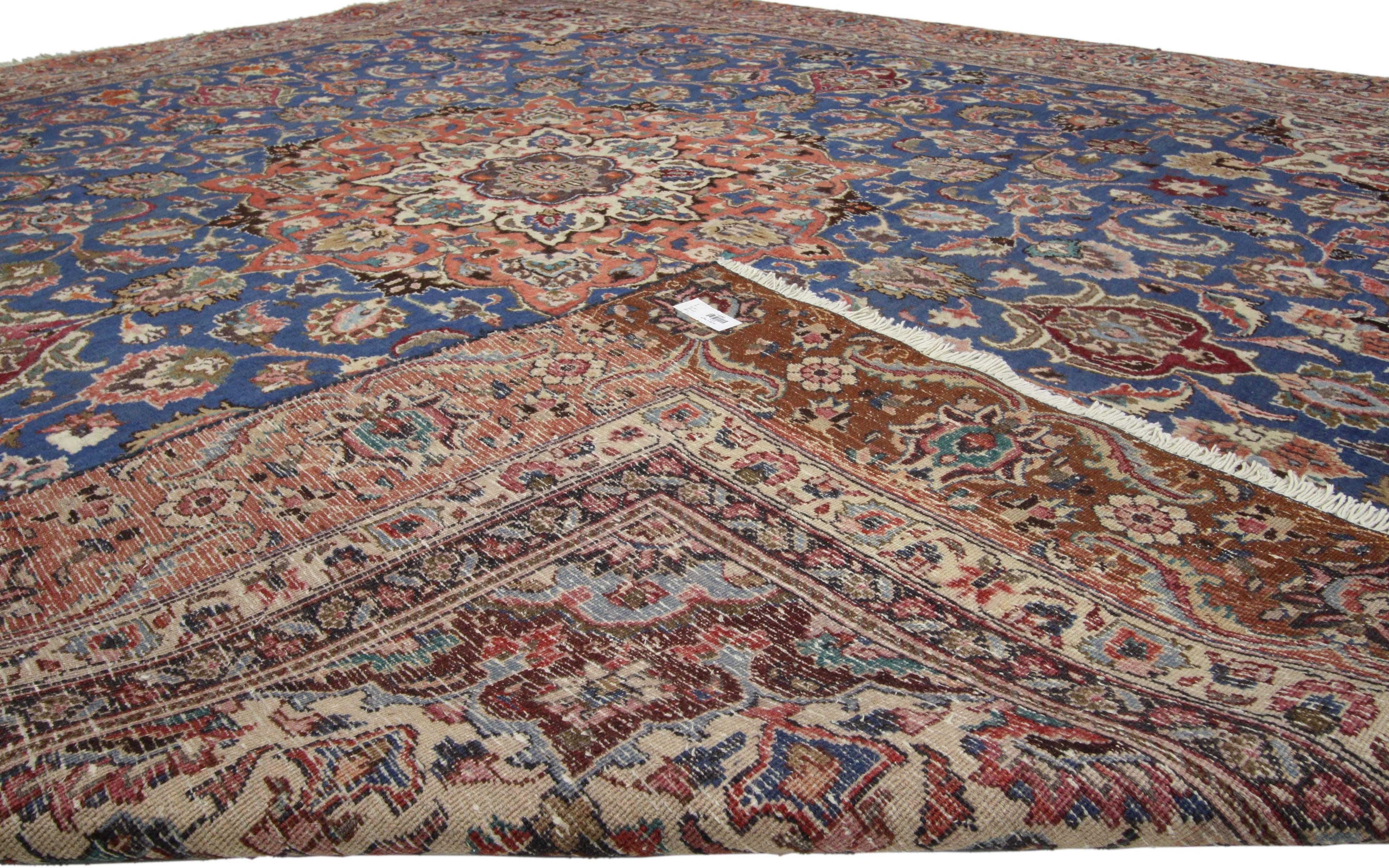 Vintage Persian Tabriz Rug with Traditional Style, Square Tabriz Rug In Good Condition In Dallas, TX