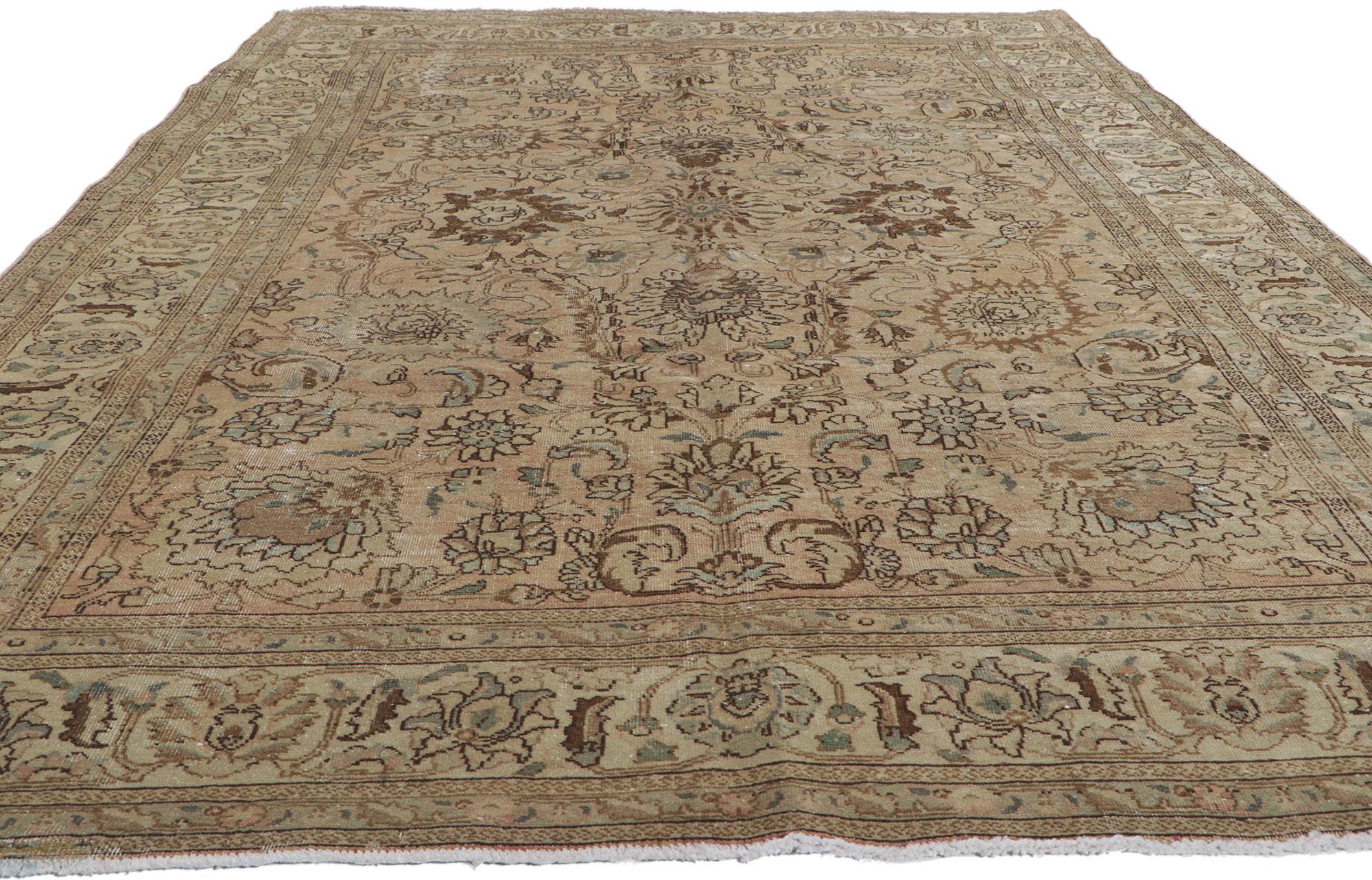 Persischer Täbris-Teppich mit warmen erdfarbenen Farben (Tabriz) im Angebot