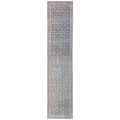 Tapis de couloir persan vintage Tabriz avec motif floral orné en bleu et taupe