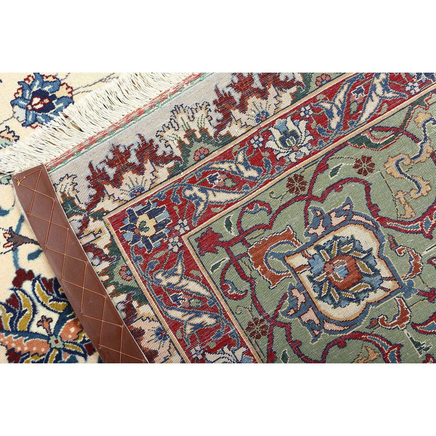 Vintage Tabriz Sherkat Farsh Teppich in Wolle und Baumwolle 11'4 X 8'4
 
 Wichtige Details:
 Flor: Wolle
 Fundament: Baumwolle
 Herkunft: Tabriz Sherkat Farsh
 Entwurf: Medaillon in der Mitte
 Ungefähres Alter: 60 Jahre
 Qualität (KPI): 400
