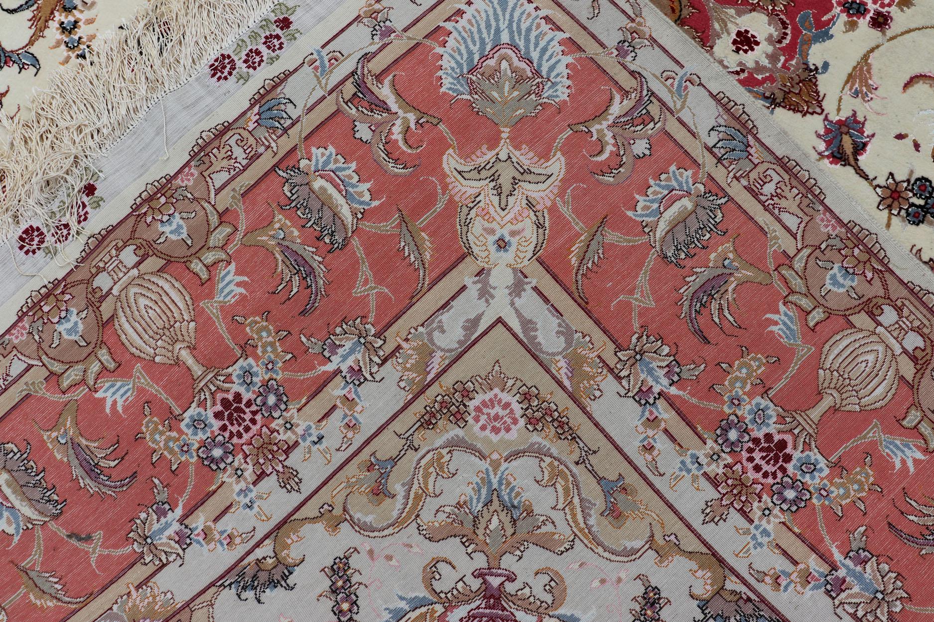 Alfombra Persa Tabriz Vintage de Seda con Medallón Marfil con Naranja 6'7 x 10'5 en venta 6