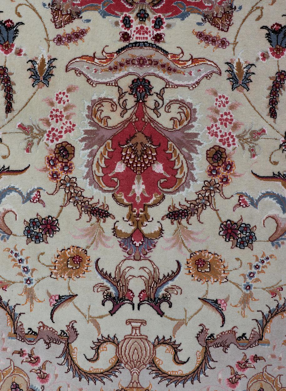 Alfombra Persa Tabriz Vintage de Seda con Medallón Marfil con Naranja 6'7 x 10'5 en venta 1