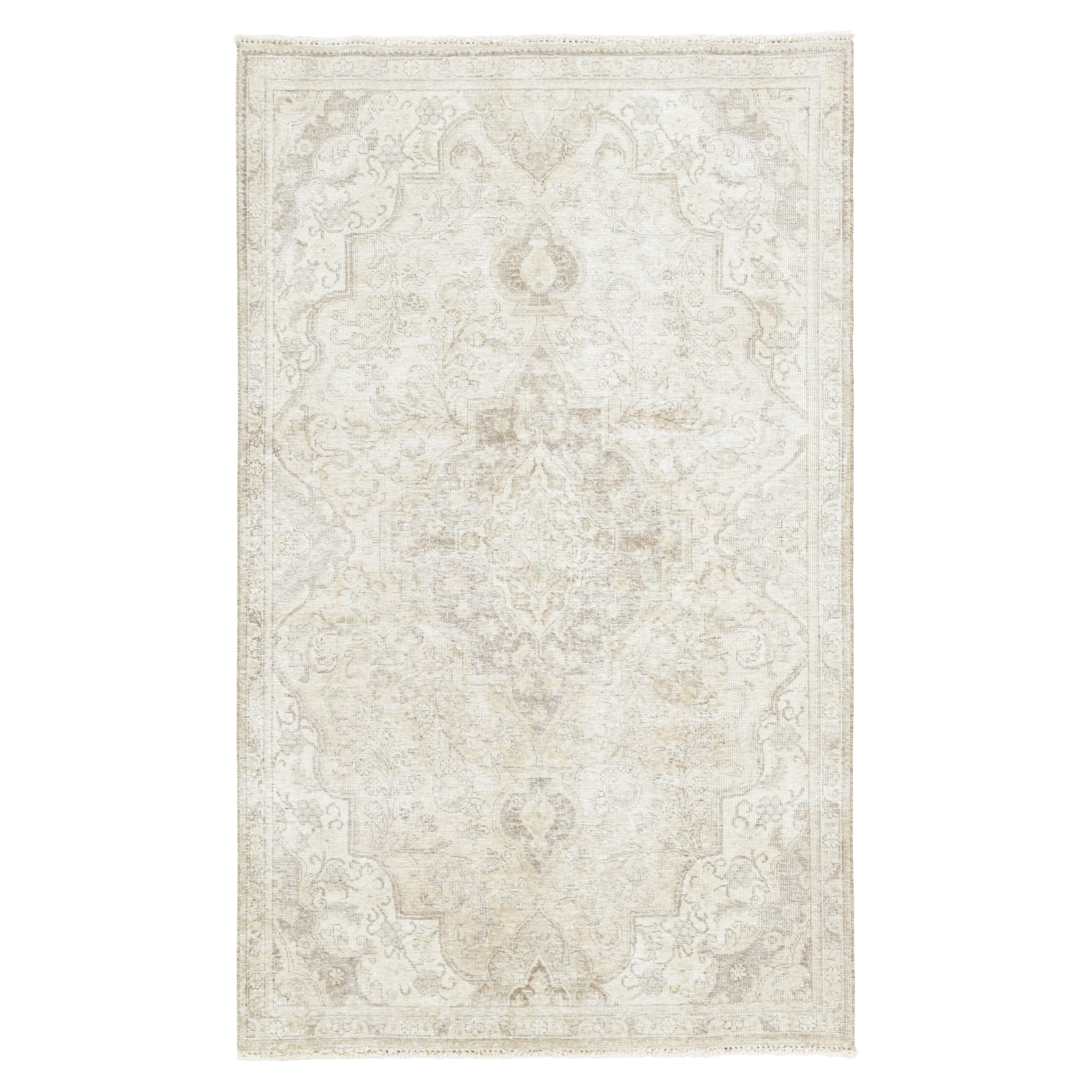 Tabriz persan vintage, médaillon neutre délavé en crème et gris - Rug & Kilim