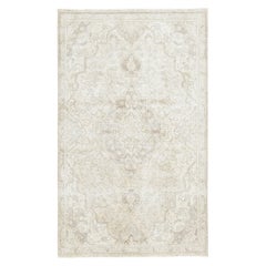 Tabriz persan vintage, médaillon neutre délavé en crème et gris - Rug & Kilim
