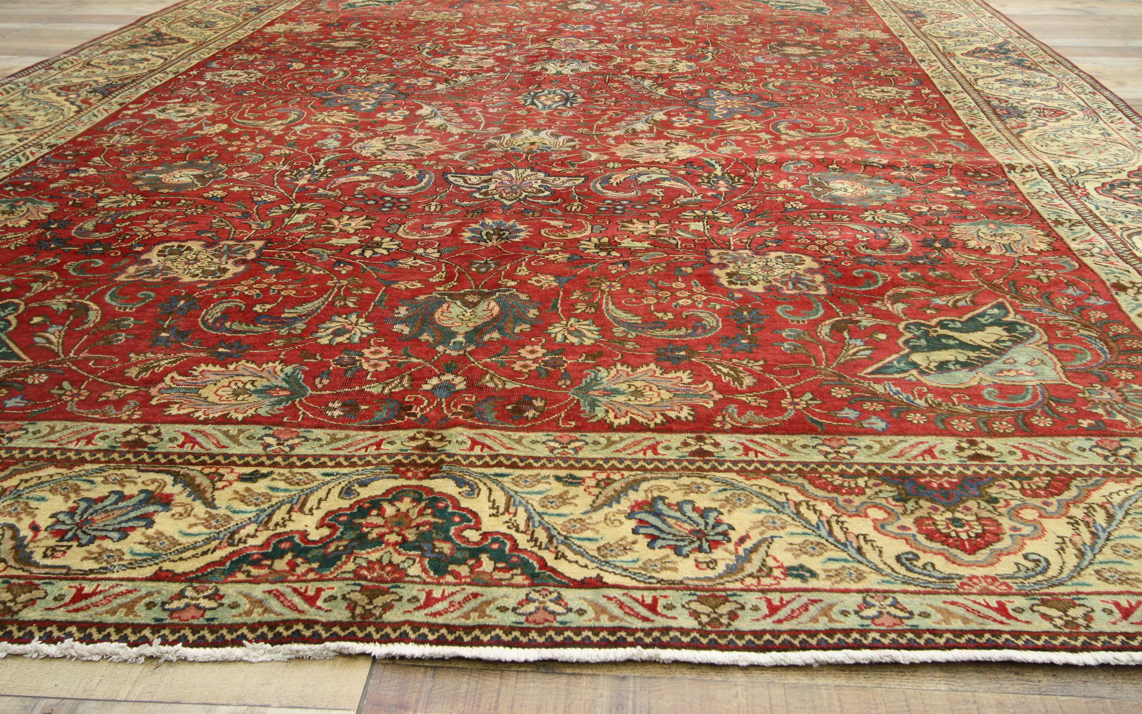 Tapis persan vintage de Tabriz avec style colonial et fédéral traditionnel en vente 3