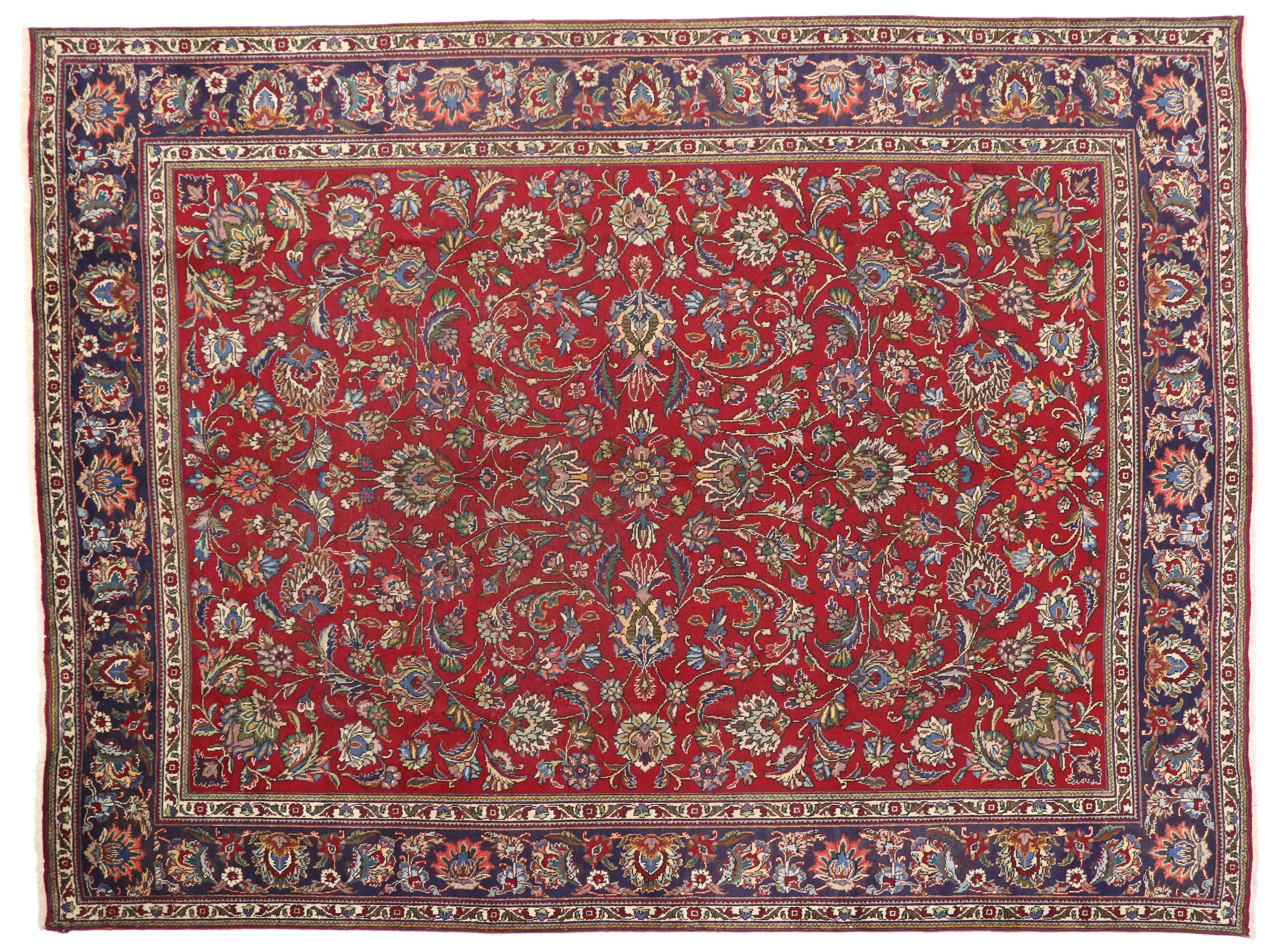 Vintage Persian Tabriz with Traditional Style In Good Condition For Sale In Dallas, TX
