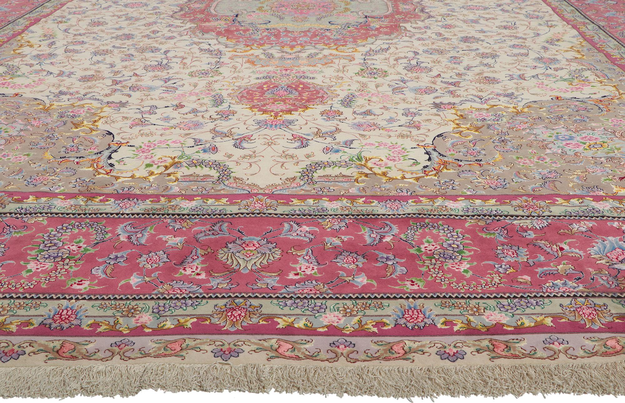 Alfombra Persa Tabriz Vintage de Lana y Seda Tamaño Alfombra de Vestíbulo de Hotel en venta 1