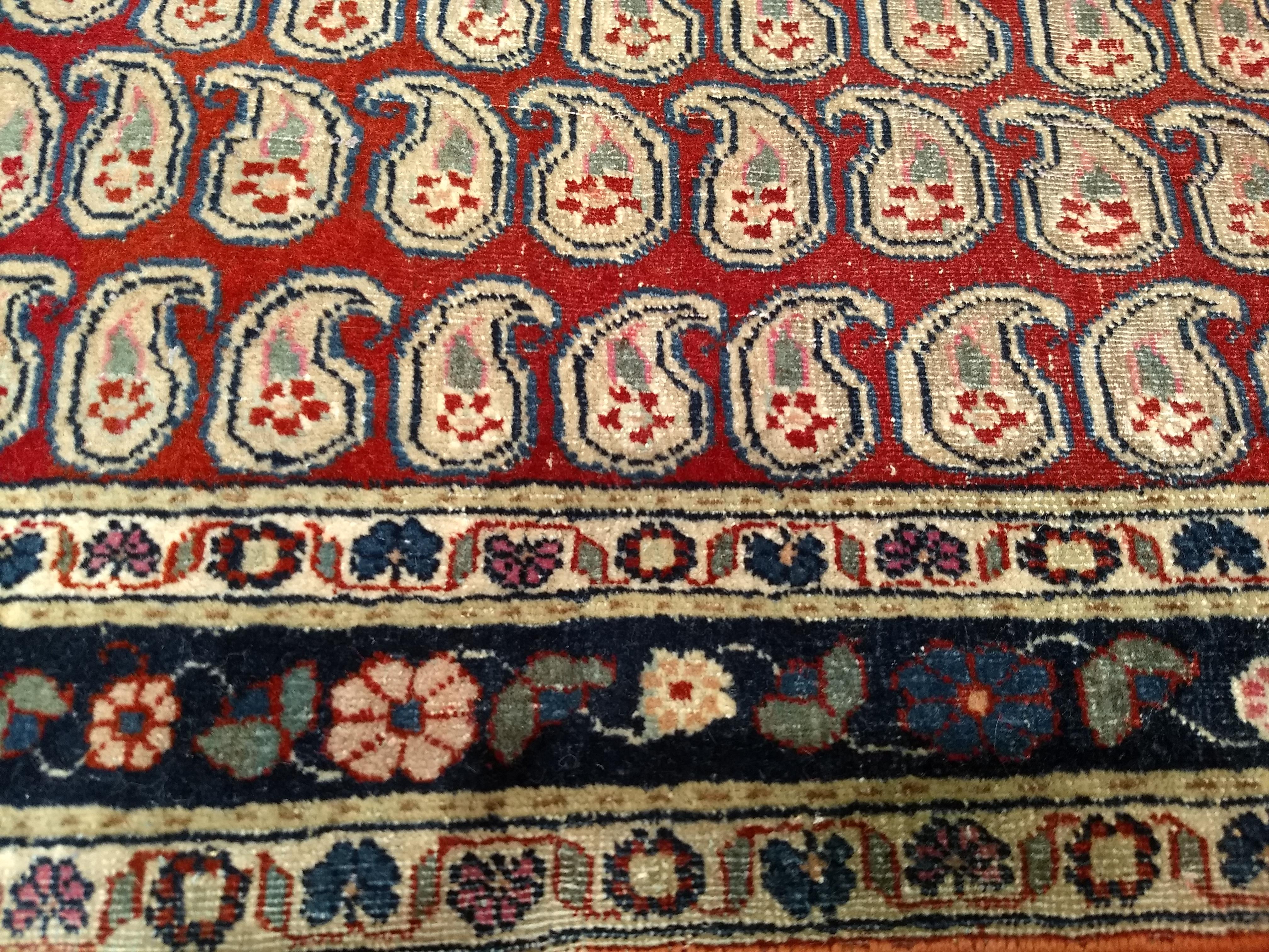 Tappeto persiano d'epoca Tehran con motivo Paisley all'infinito in rosso, blu e verde in vendita 4