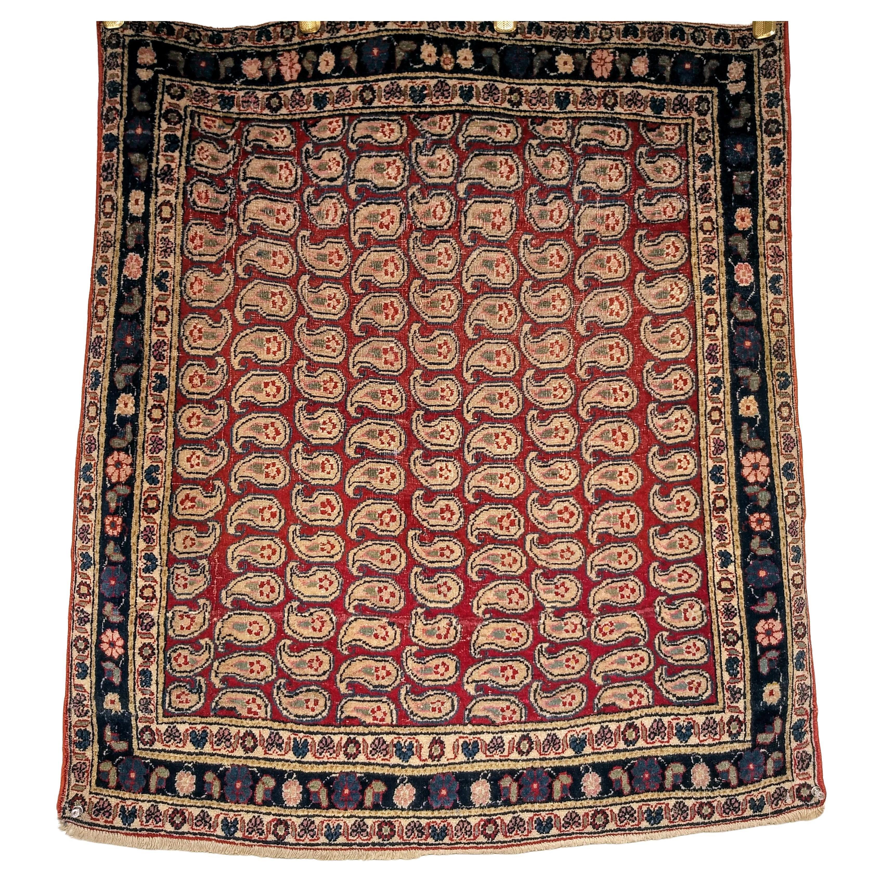 Tappeto persiano d'epoca Tehran con motivo Paisley all'infinito in rosso, blu e verde in vendita