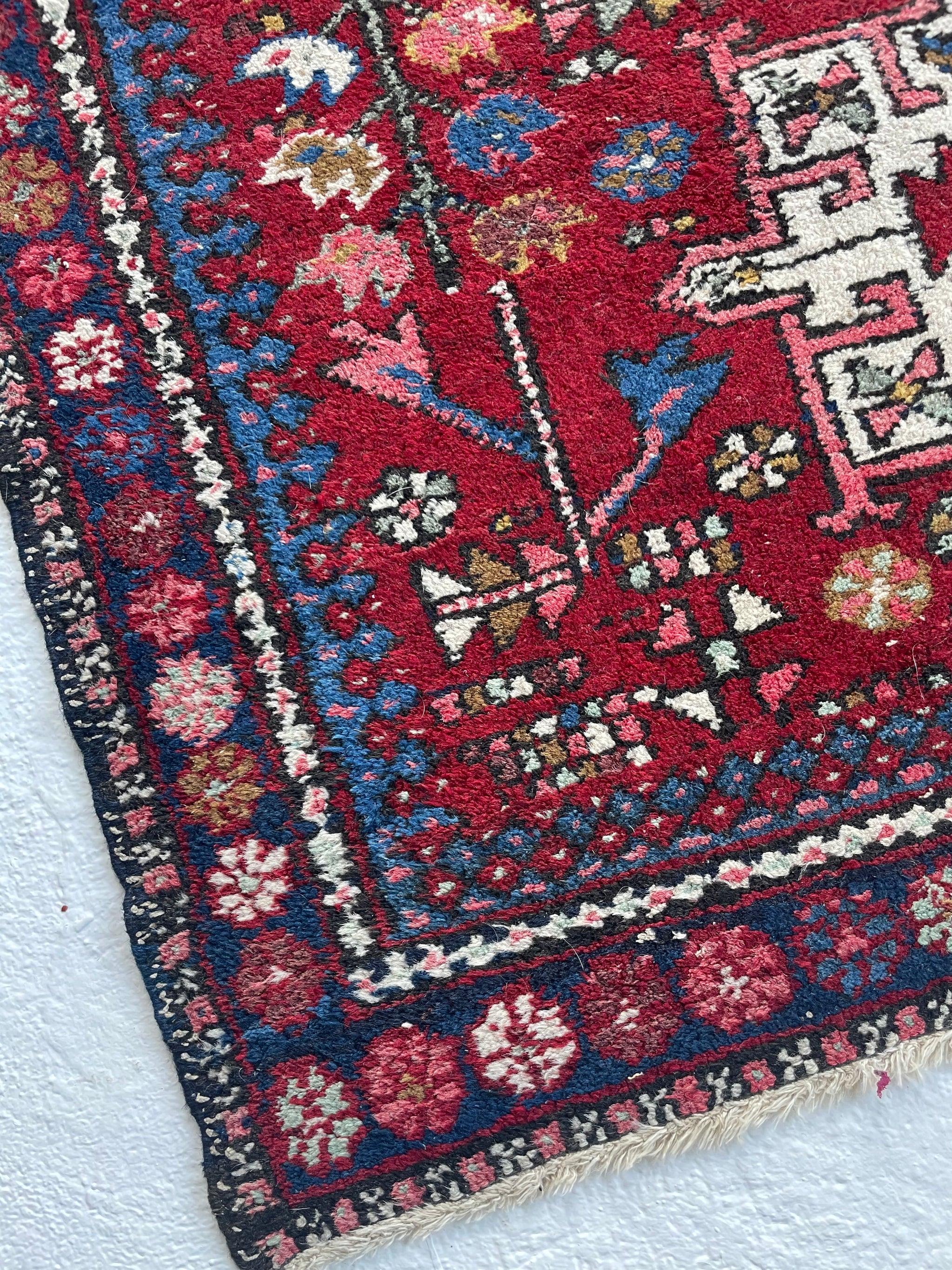 Altpersischer Karaja-Stammesteppich, ca. 1950-60er Jahre (Stammeskunst) im Angebot