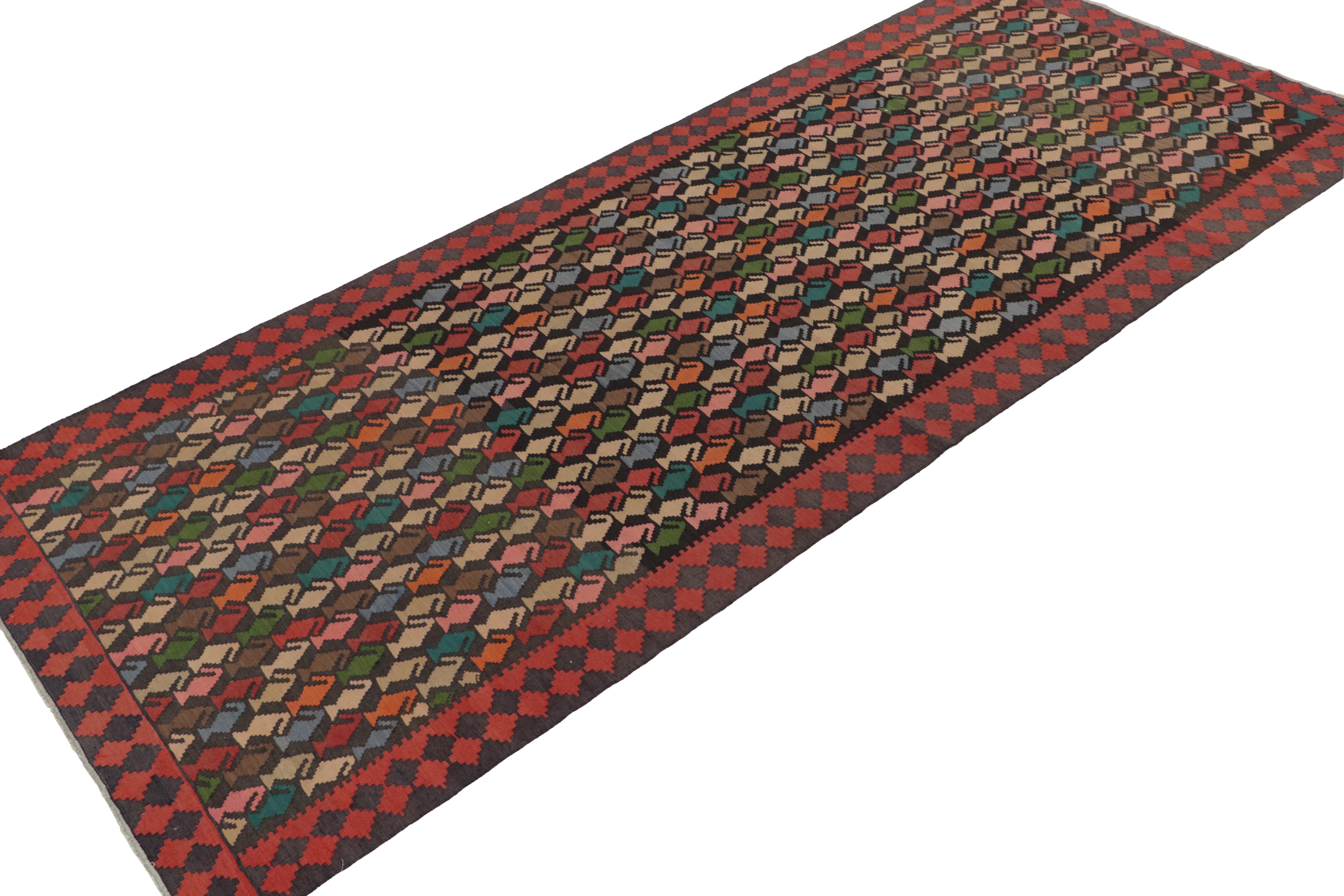 Persischer Stammeskunst-Kelim mit polychromem, geometrischem Muster von Teppich & Kilim (Handgeknüpft) im Angebot