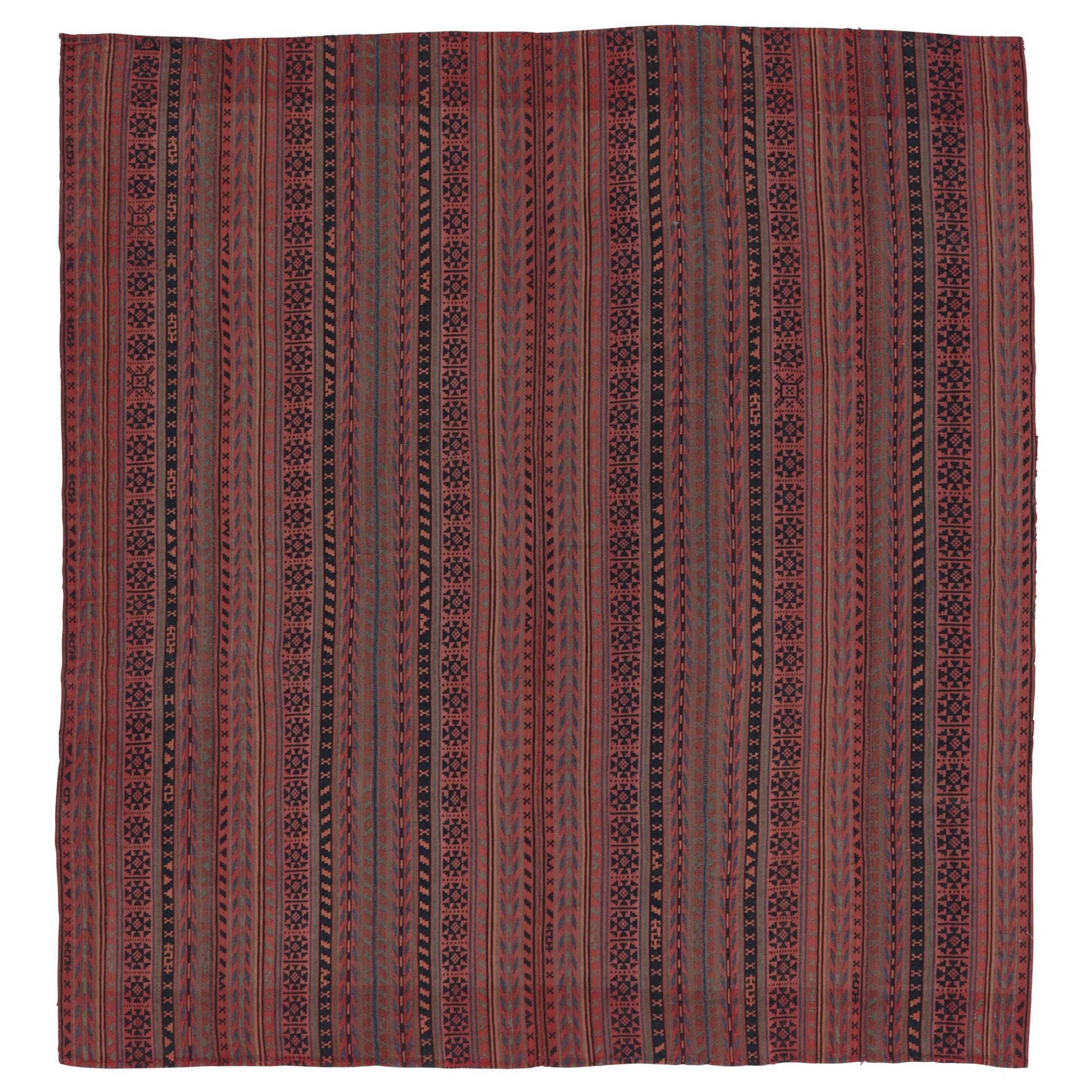 Kilim carré tribal persan vintage, rayures géométriques rouges et sarcelles - Rug 
Kilim