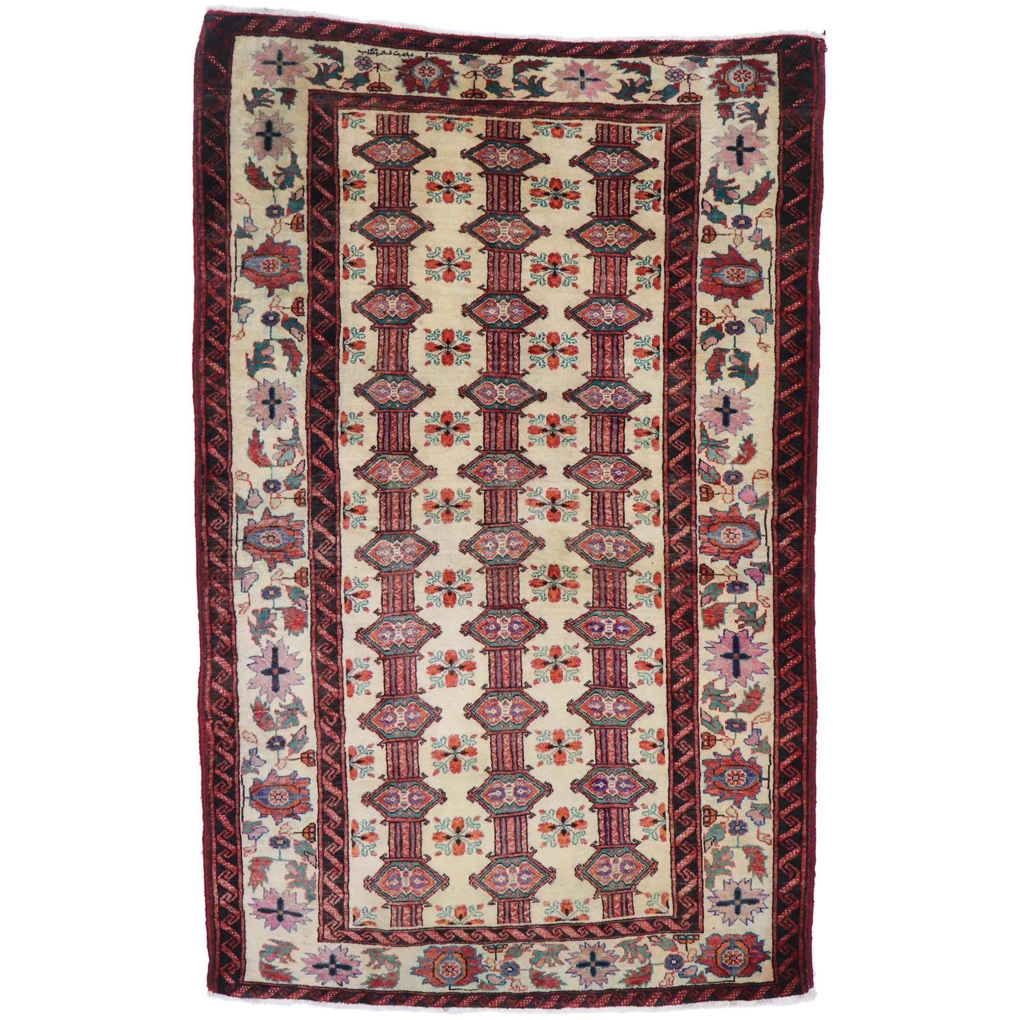 Tapis persan vintage du Turkaman avec style tribal
