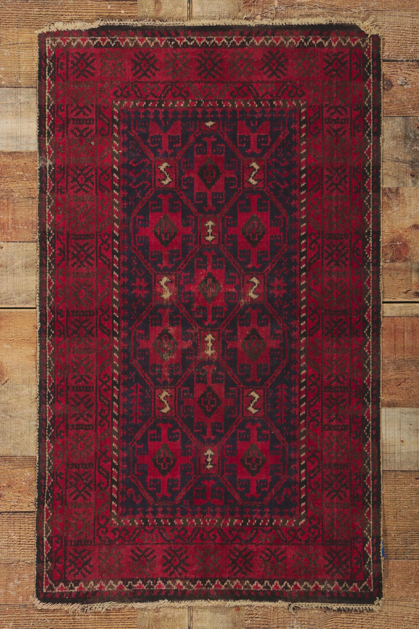 Vintage Persian Turkoman Rug In Good Condition For Sale In Dallas, TX