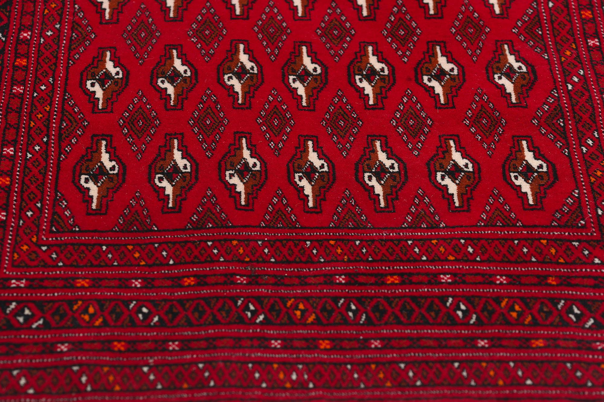 Vintage Persisch Turkoman Tekke Teppich im Zustand „Gut“ im Angebot in Dallas, TX
