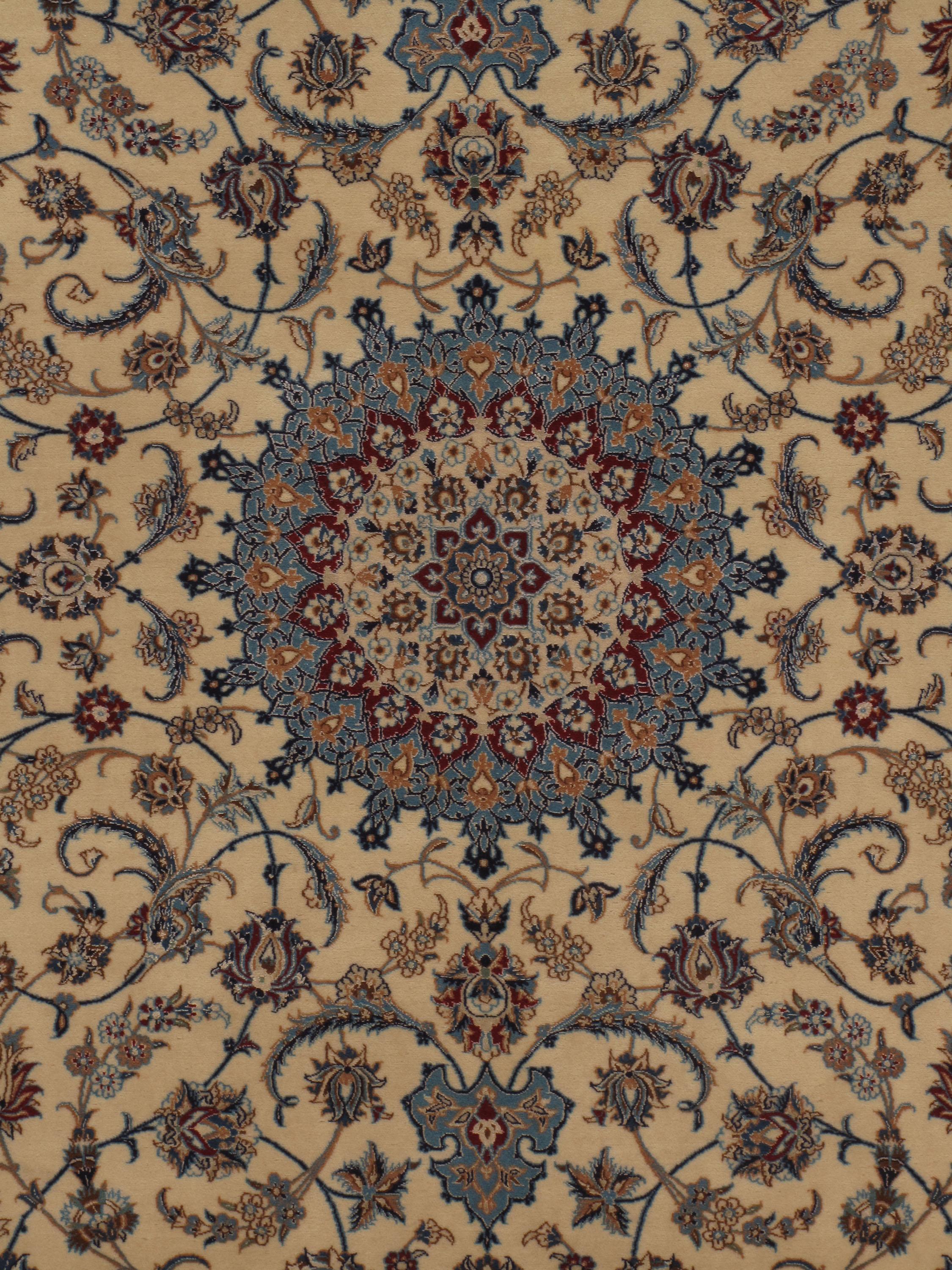 Vintage Persian wool & silk Nain rug 4' x 6'. Finely woven in a combination of wool & silk with intricately ultra fine patterns to create a classically beautiful rug. The soft coloring allows you to enjoy details without overbearing the room.