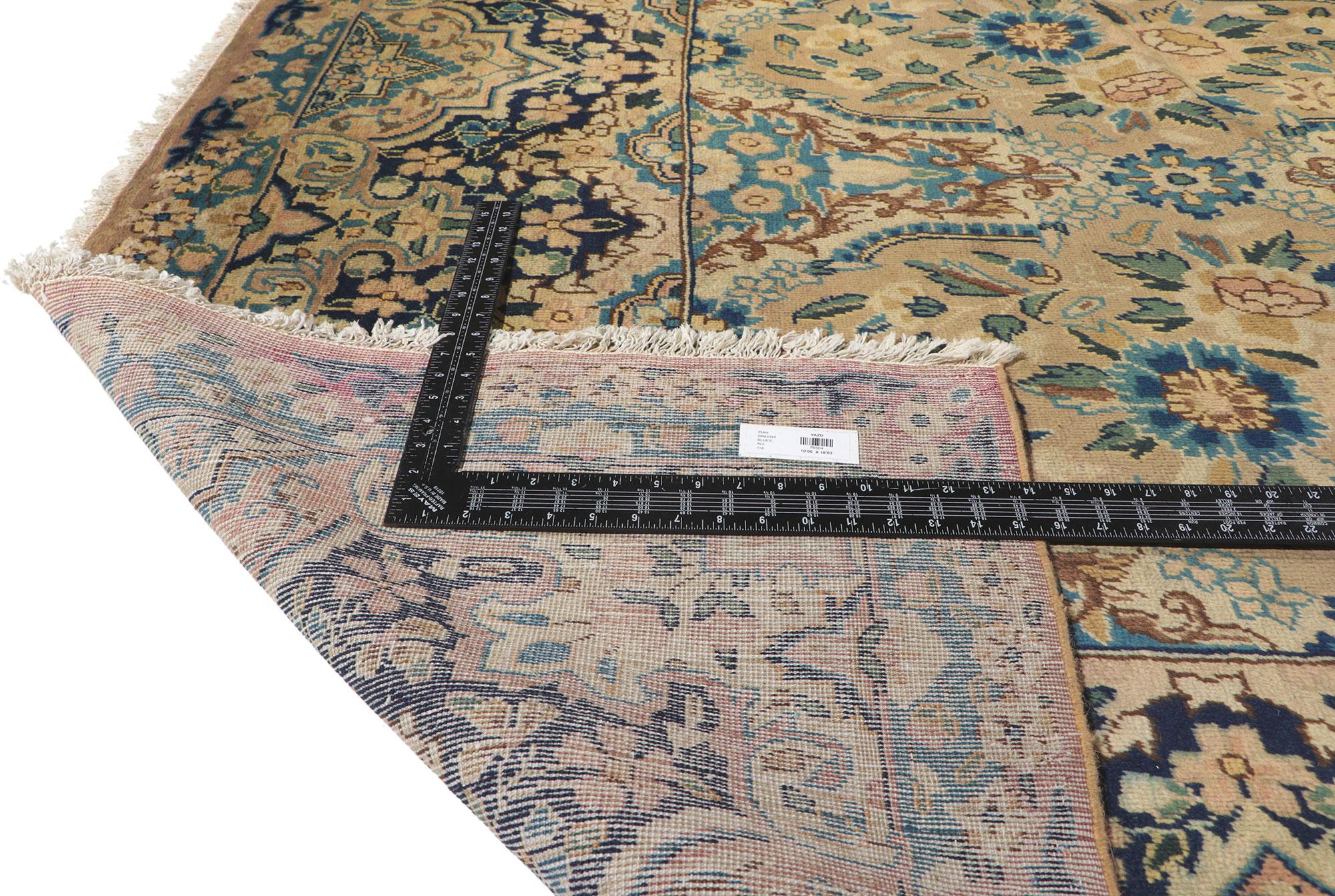 Alter persischer Yazd-Teppich (Handgeknüpft) im Angebot
