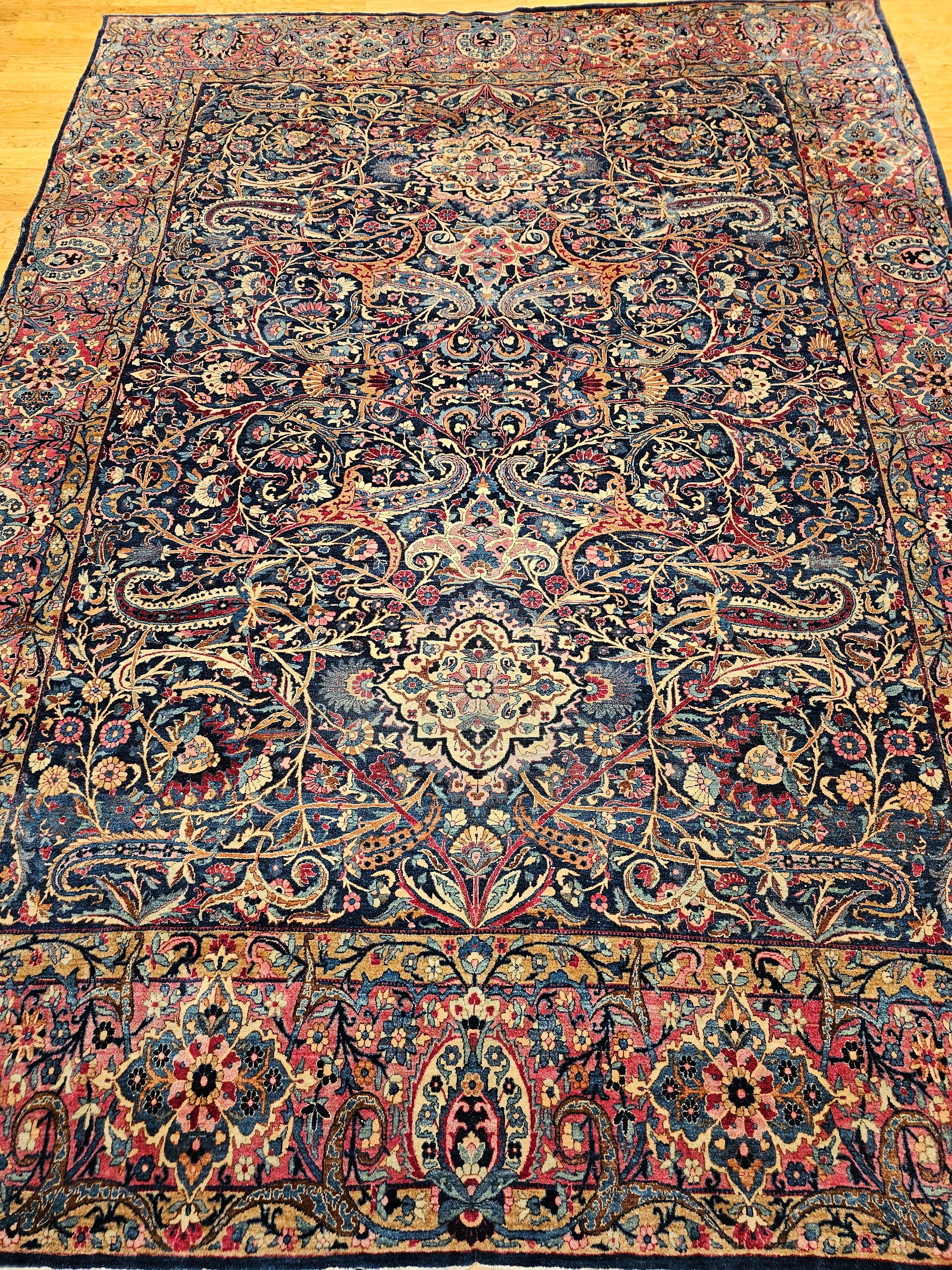 Persischer Yazd Vintage-Teppich in Zimmergröße mit Blumenmuster in Marineblau, Blau, Rot im Angebot 14