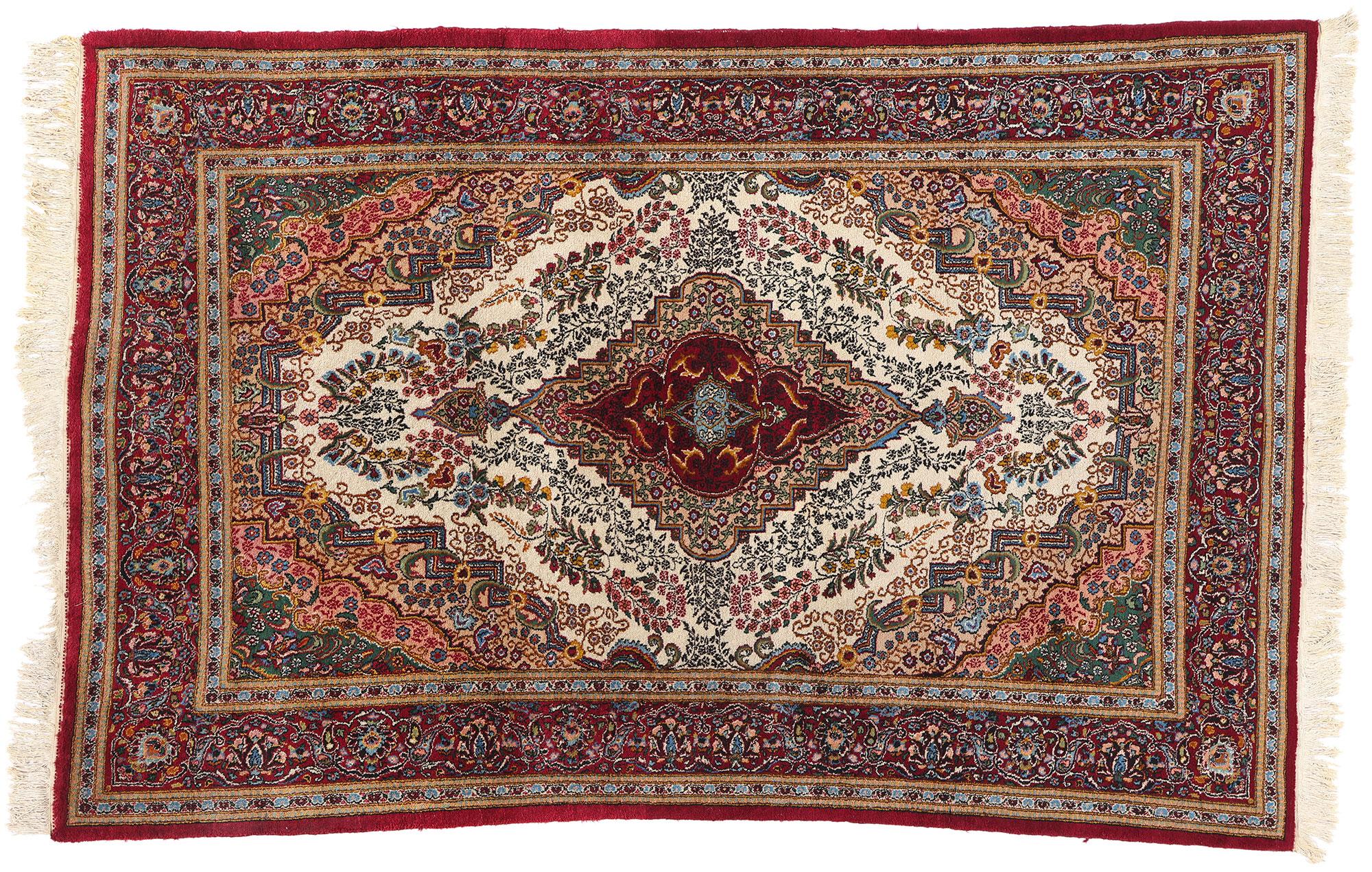 Persischer Yazd-Teppich im Vintage-Stil, 05'07 x 08'07 im Angebot 3