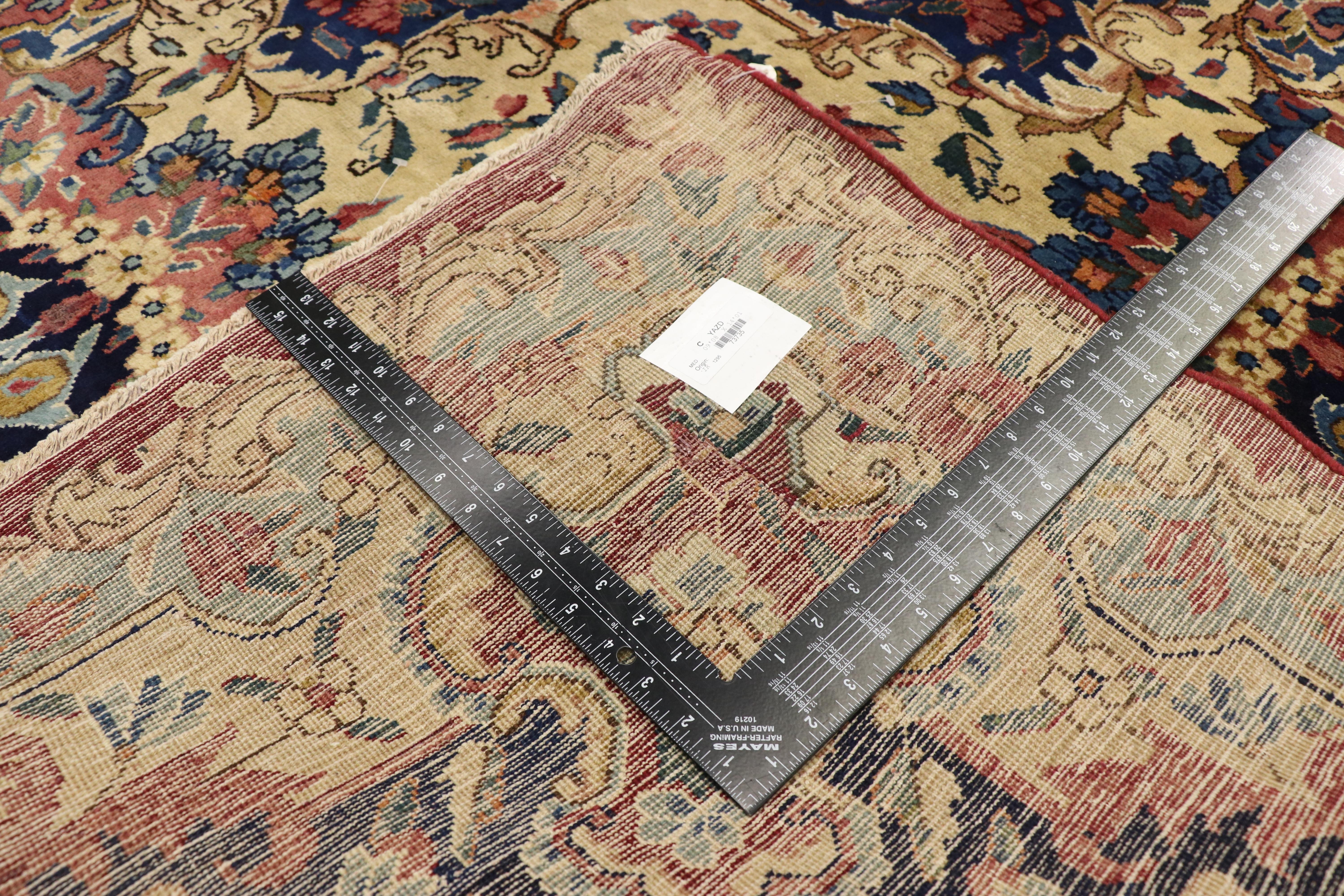 Vintage Persian Yazd Rug with Traditional English and Old World Style In Good Condition For Sale In Dallas, TX