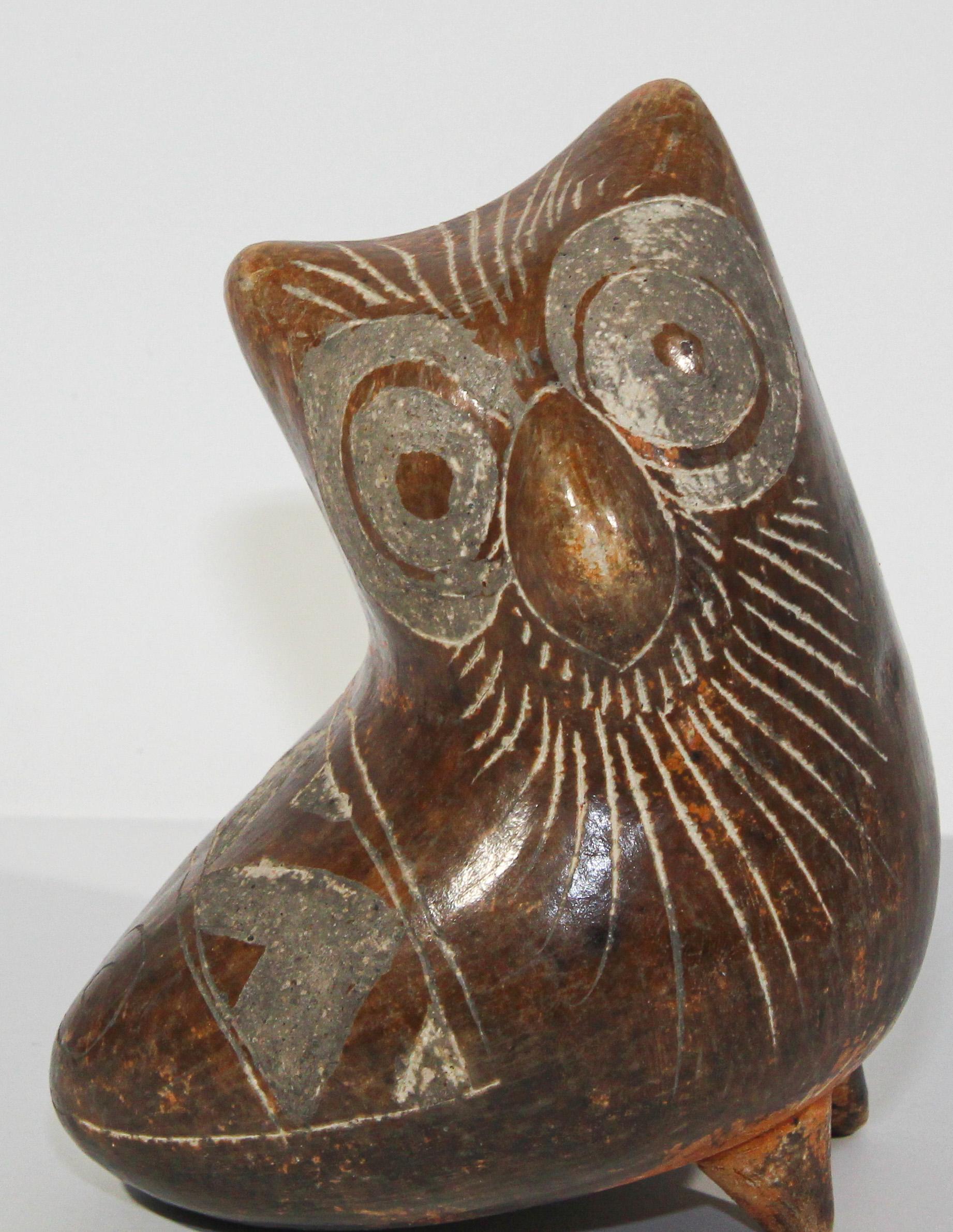 Peruvian Vintage Peru Chimu Style Owl Sculpture