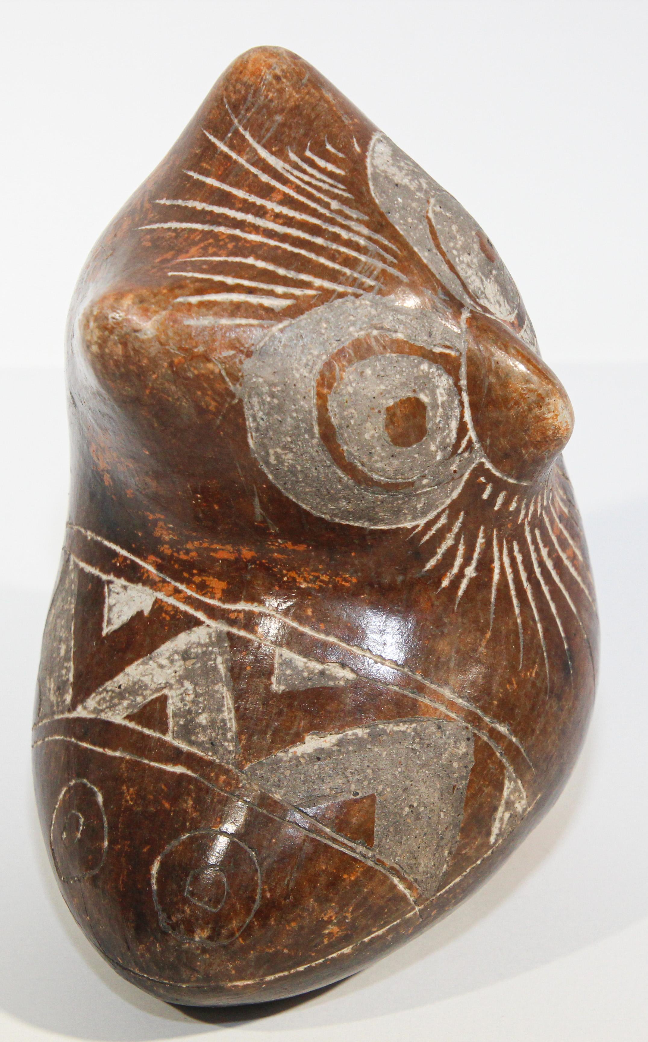 Vintage Peru Chimu Style Owl Sculpture 1