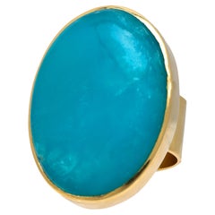 Vintage Peruvian cabochon cut opal 18k yellow gold cocktail ring