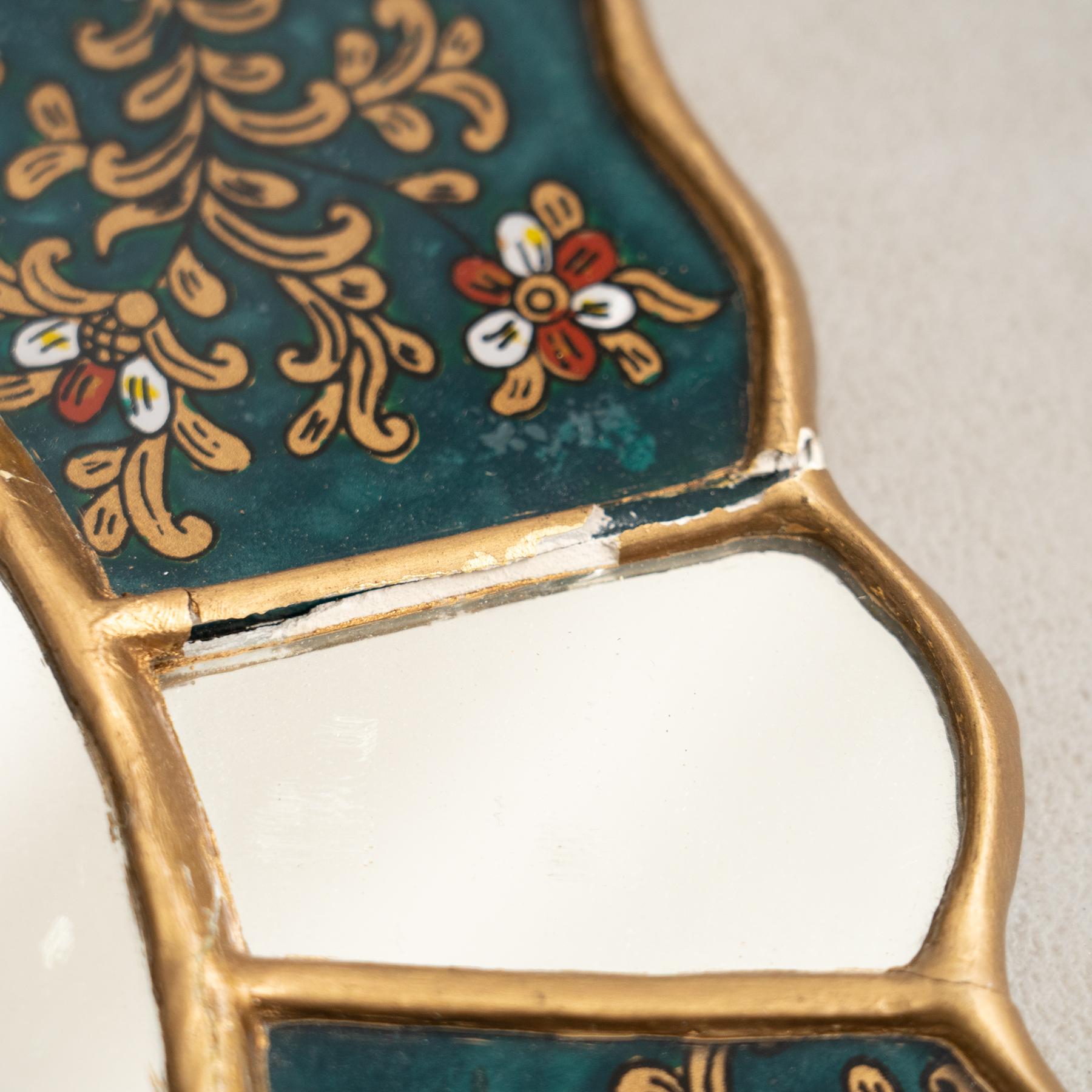 Miroir mural péruvien du milieu du siècle dernier, peint à la main en vente 3