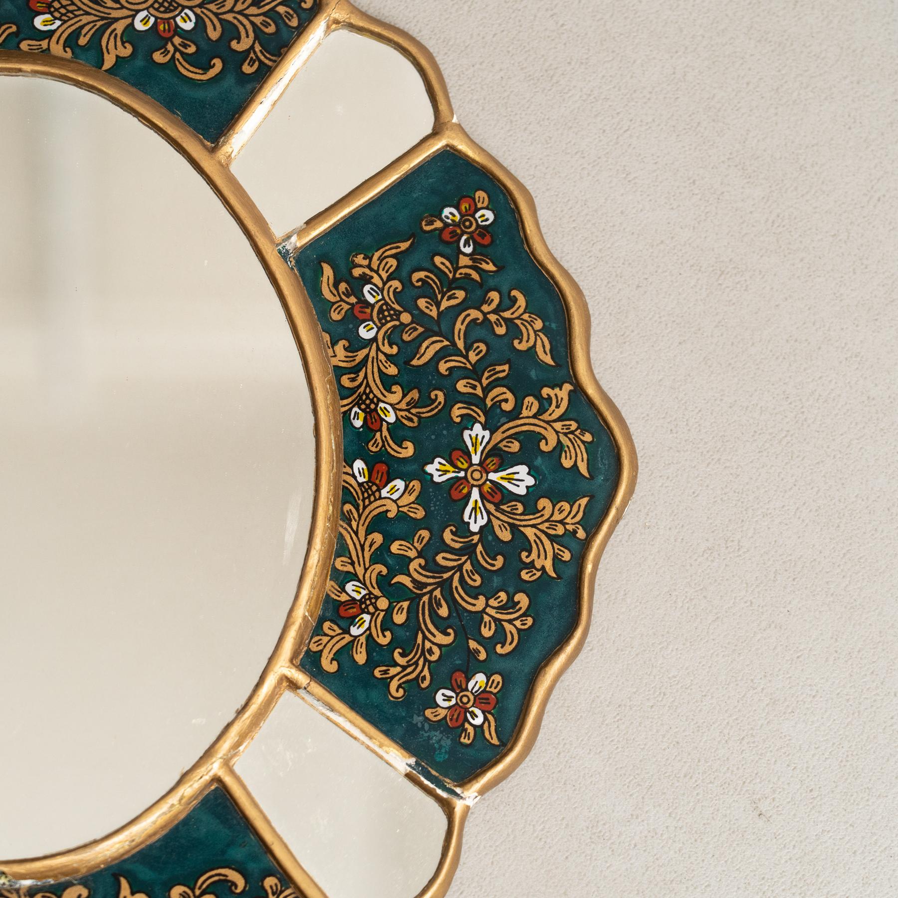 Bois Miroir mural péruvien du milieu du siècle dernier, peint à la main en vente