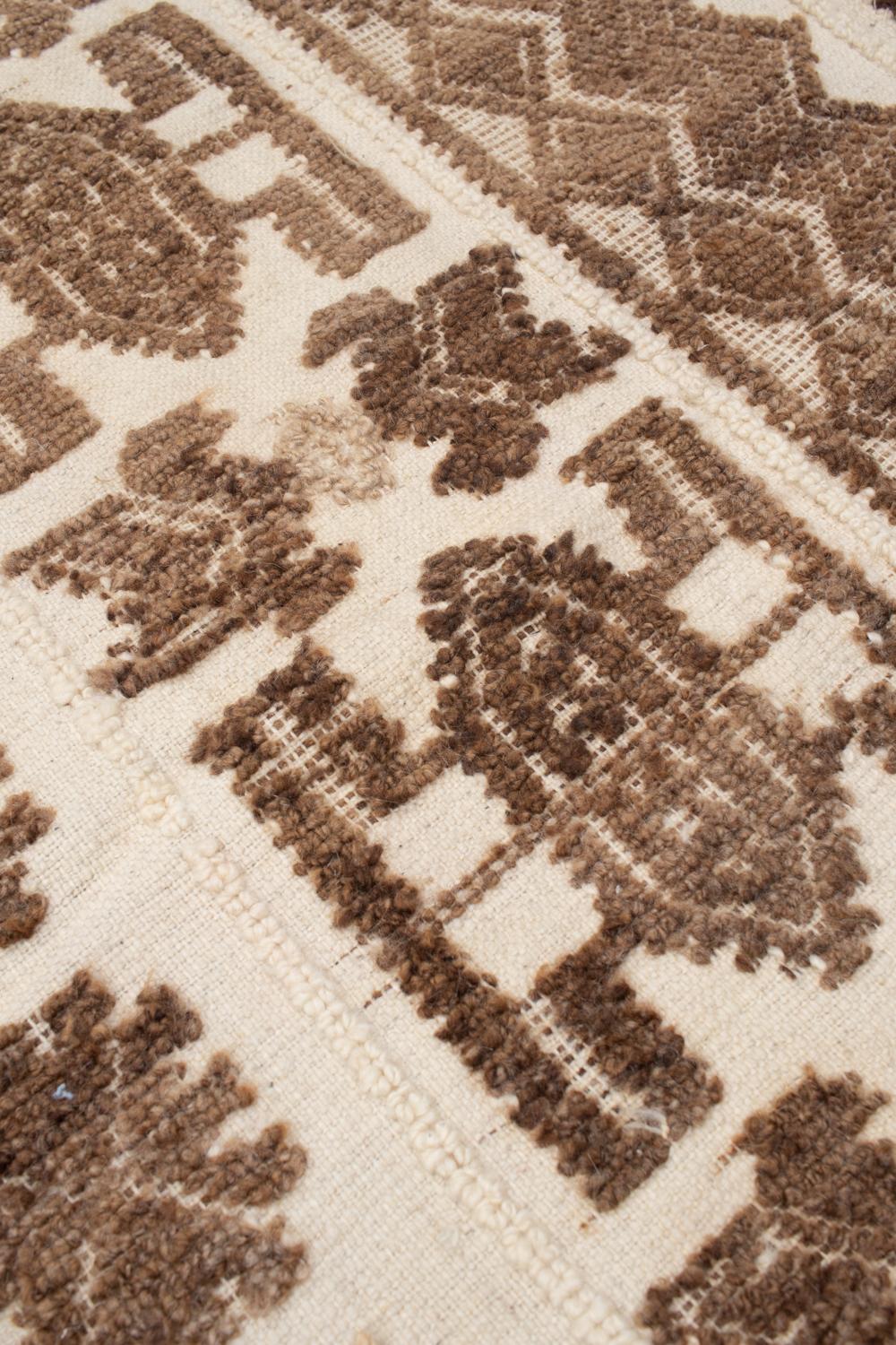 Mid-20th Century Vintage Peruvian Wool Rug For Sale