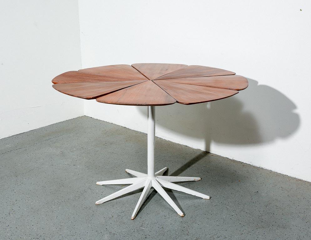 Mid-Century Modern Table à manger vintage « Pearl » de Richard Schultz en vente
