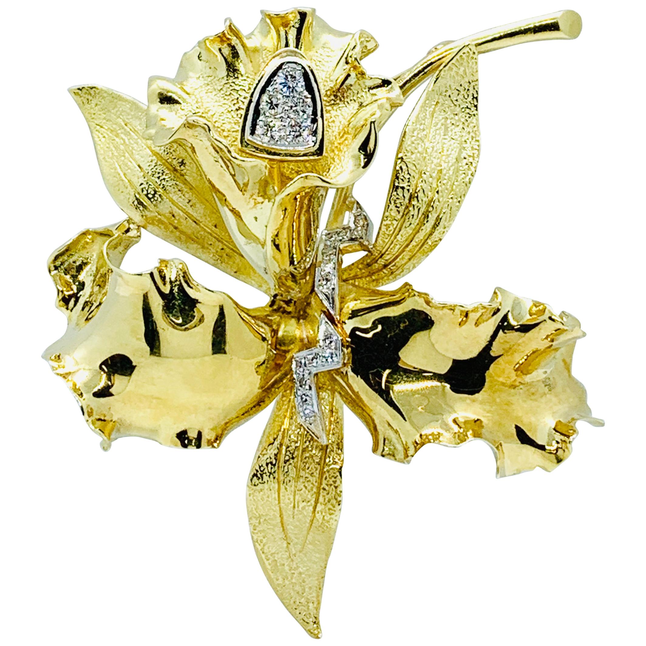 Vintage Peter Lindeman 18 Karat Yellow Gold and Diamond Floral Brooch