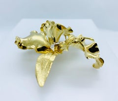 Vintage Peter Lindeman 18 Karat Yellow Gold and Diamond Floral Brooch