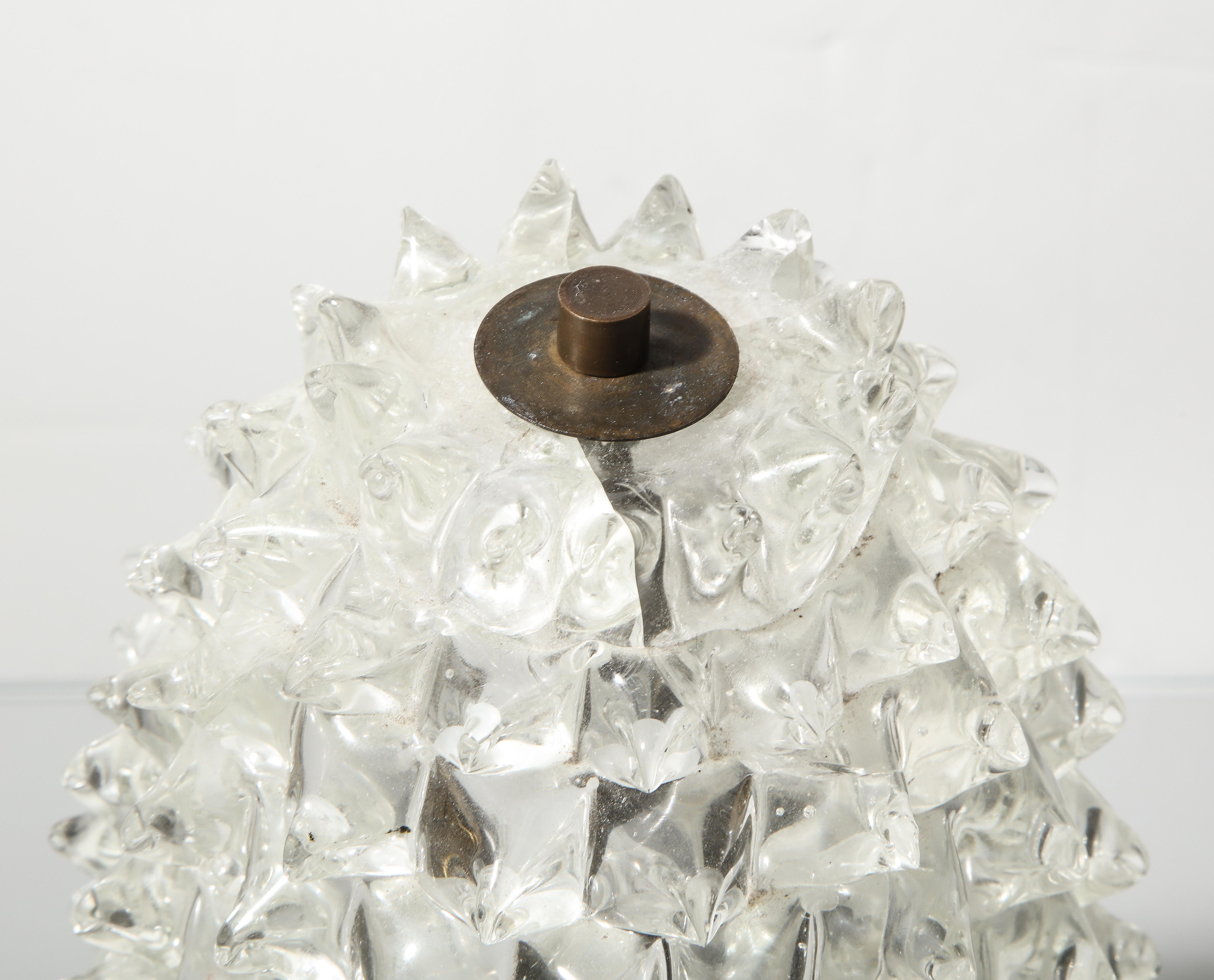 Kleine klare „Rostrate“-Glas-Tischlampe im Angebot 1