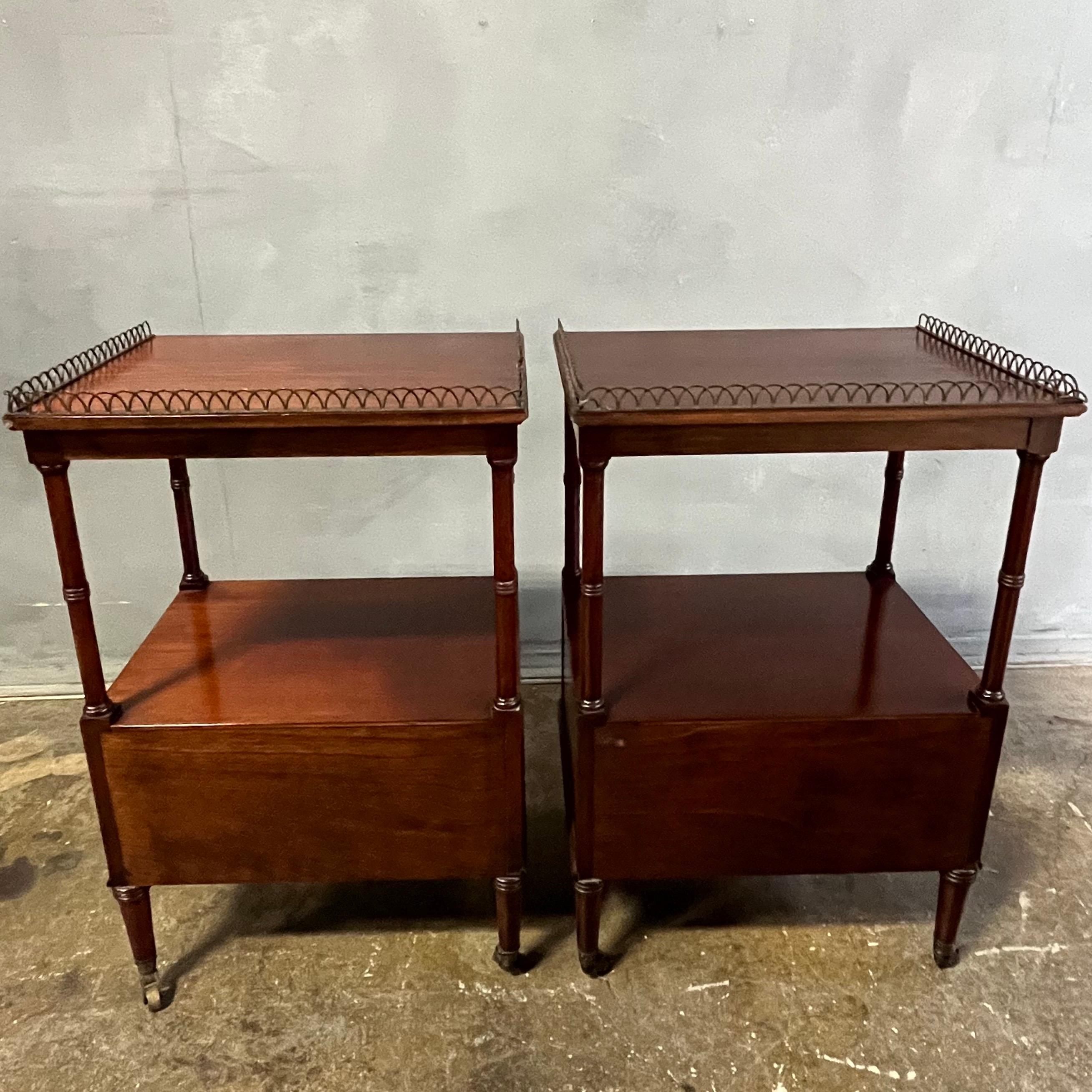Vintage Petite Federal Style Mahogany Bedside Tables 3