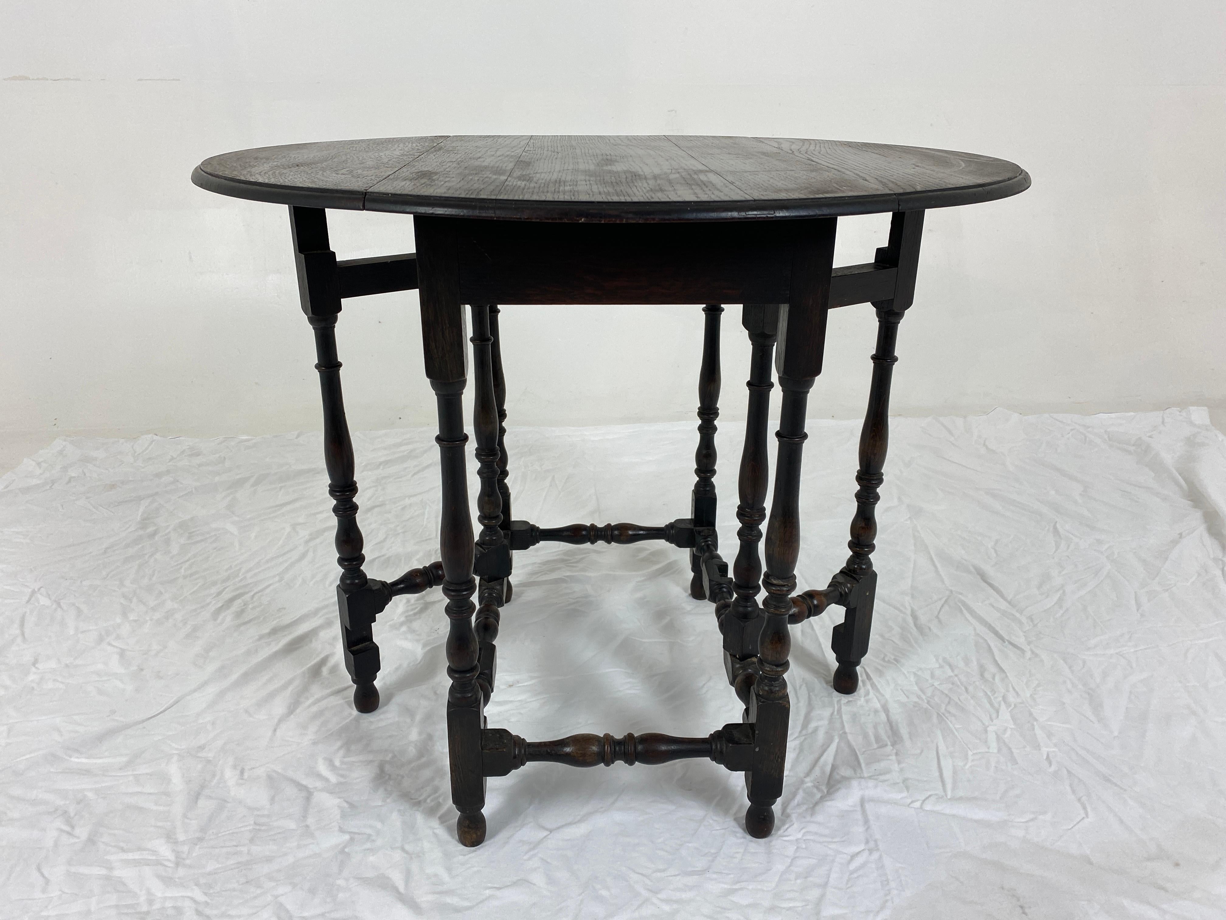 20ième siècle Petite table porte-à-faux vintage, table à abat-jour, table à lampe, Écosse 1930, H864