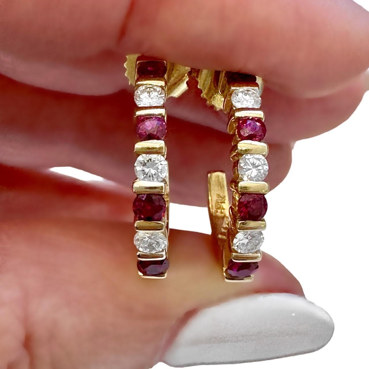 Vintage, Petite, Gem-Lok Set Gold, Ruby and Diamond Hoop Earrings In Good Condition For Sale In Palm Beach, FL