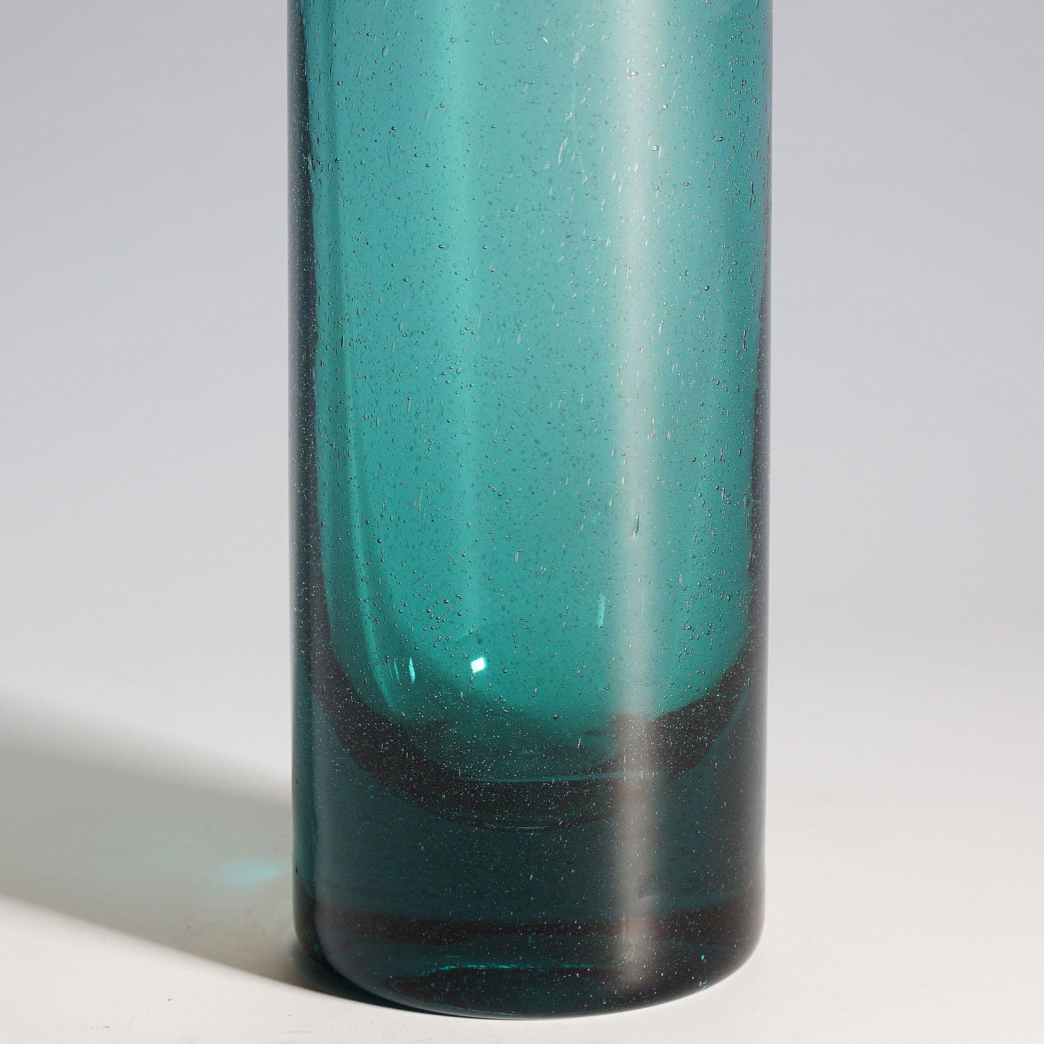 Petrolfarbene Vintage-Vase aus Glas von Ichendorfer Glassworks, ca. 1960er Jahre im Zustand „Gut“ im Angebot in Berghuelen, DE