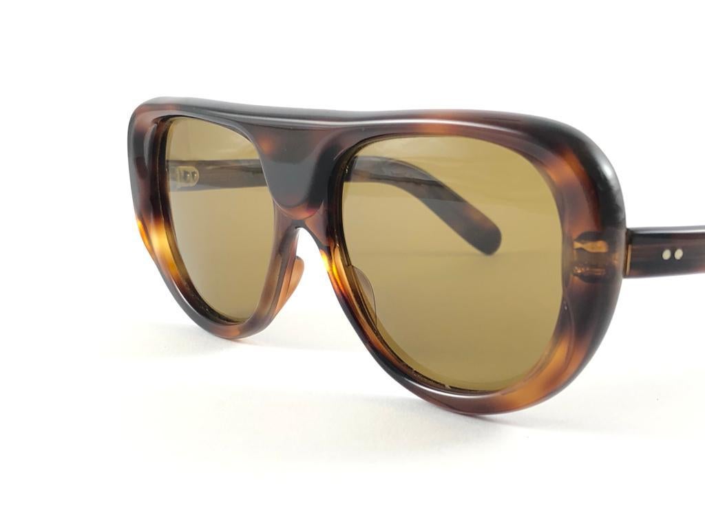 Brown Vintage Philippe Chevallier Robust Dark Tortoise Frame 1970S France Sunglasses For Sale