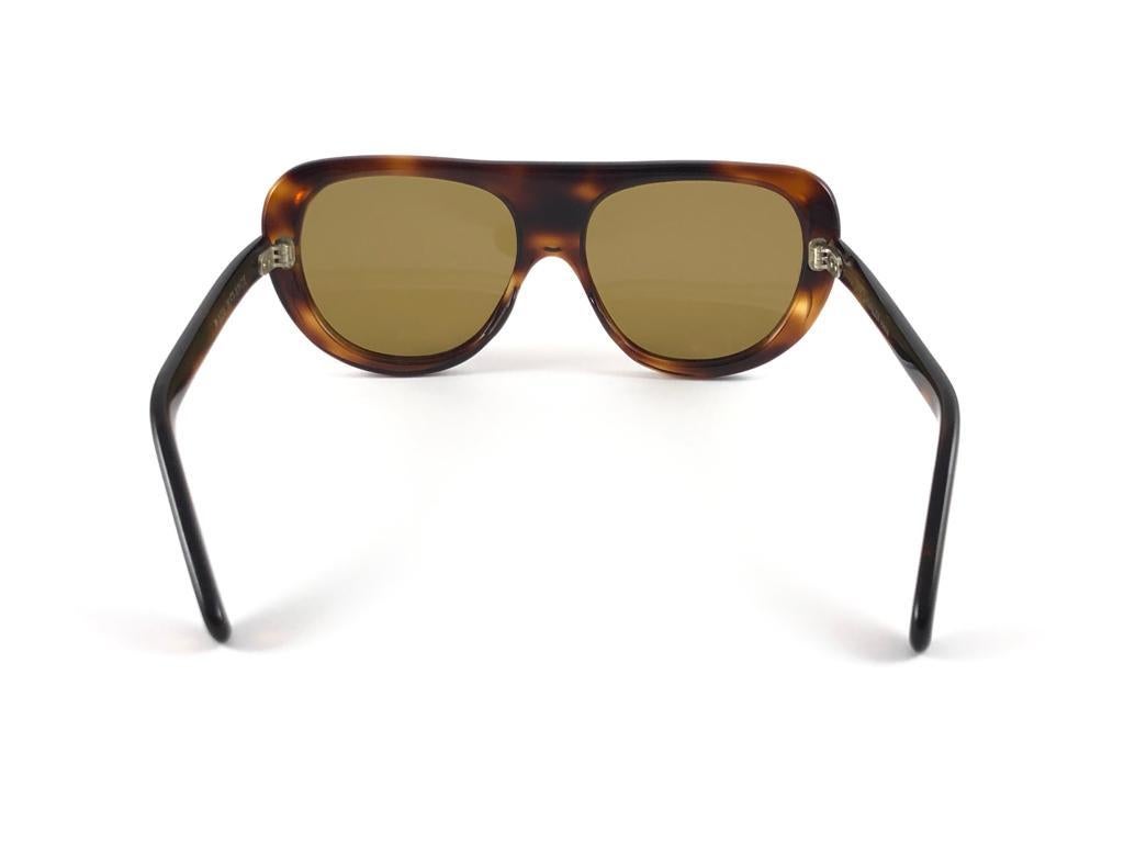 Vintage Philippe Chevallier Robust Dark Tortoise Frame 1970S France Sunglasses For Sale 2