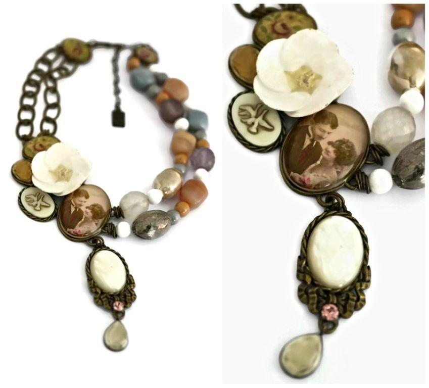 Vintage PHILIPPE FERRANDIS Cameo Camellia Glass Bead Necklace

Measurements:
Height: 4 6/8 inches (centre piece)
Wearable Length: 17 inches until 20 inches

Features:
- 100% Authentic PHILIPPE FERRANDIS.
- Intricate centre piece - Camellia flower in