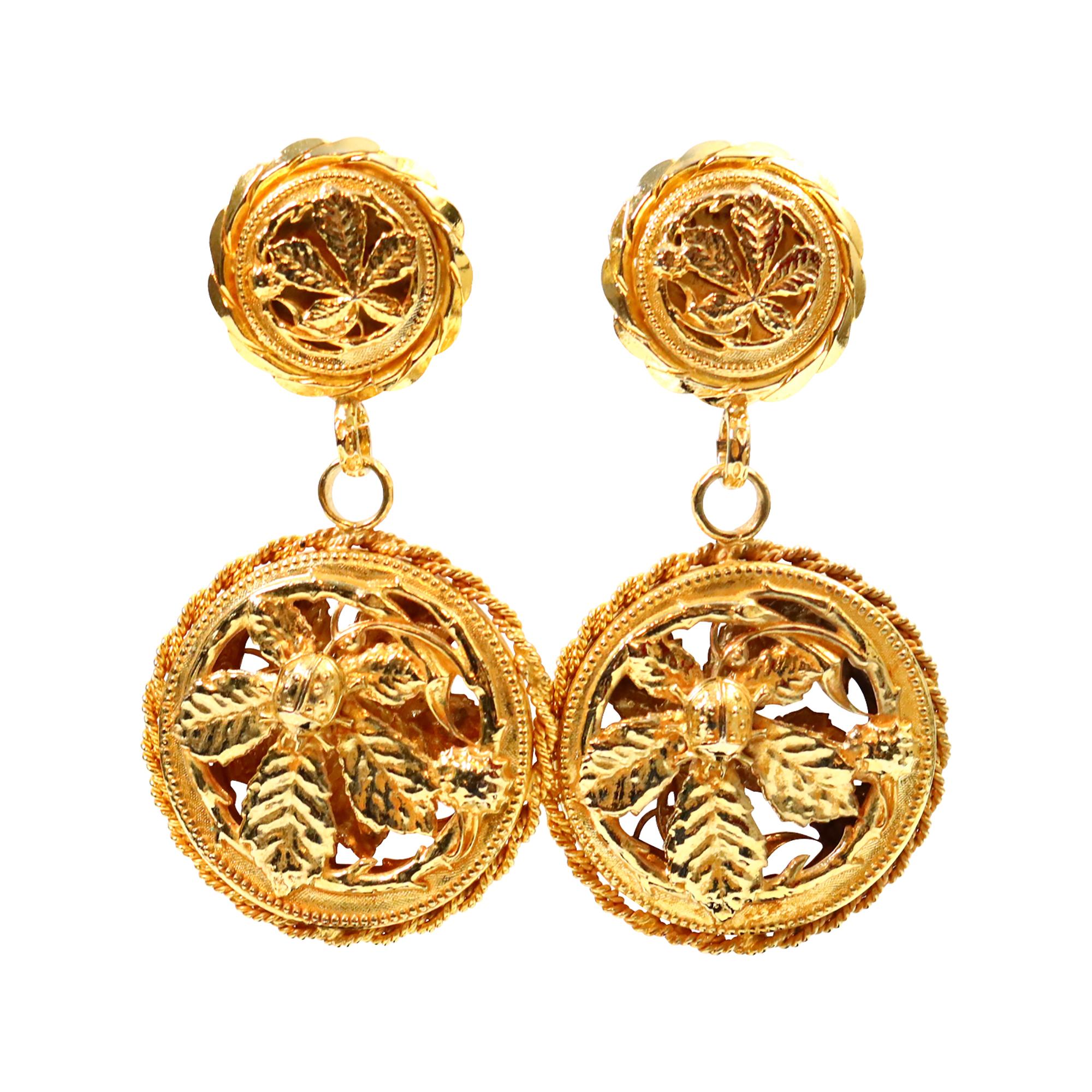 Donna Orecchini pendenti in oro Philippe Ferrandis d'epoca, circa anni '80 in vendita