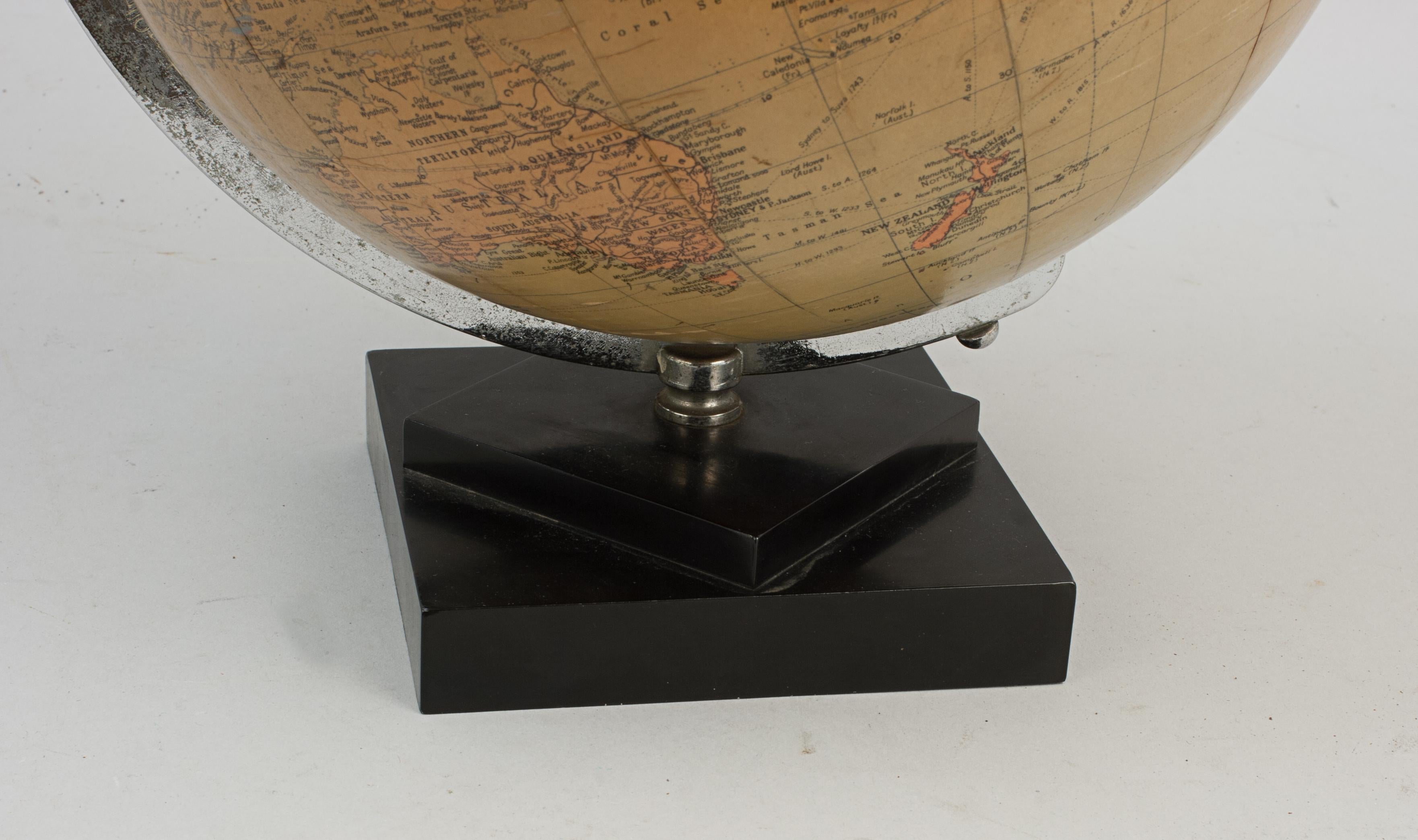 Vintage Phillips Globe 1